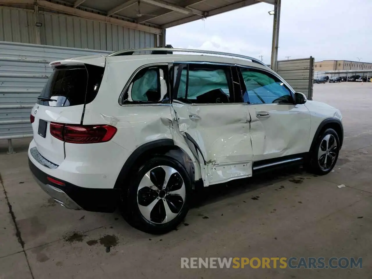 3 Photograph of a damaged car W1N4M4GB3SW383610 MERCEDES-BENZ GLB-CLASS 2025