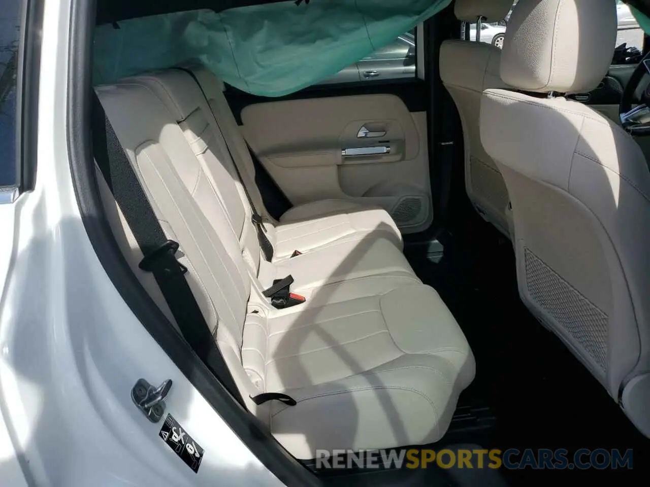12 Photograph of a damaged car W1N4M4HB1SW407434 MERCEDES-BENZ GLB-CLASS 2025