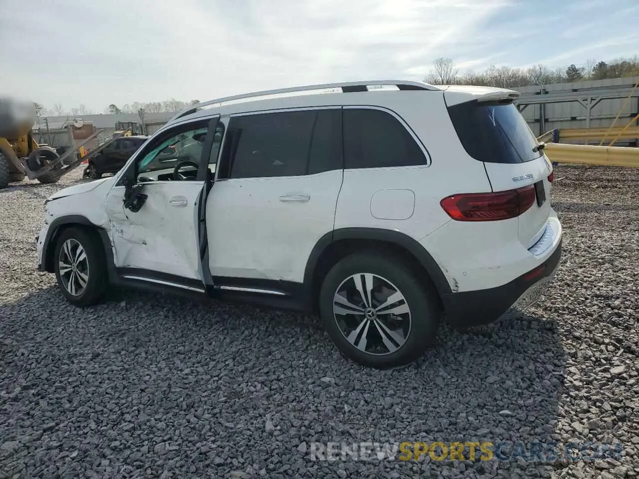 2 Photograph of a damaged car W1N4M4HB1SW407434 MERCEDES-BENZ GLB-CLASS 2025