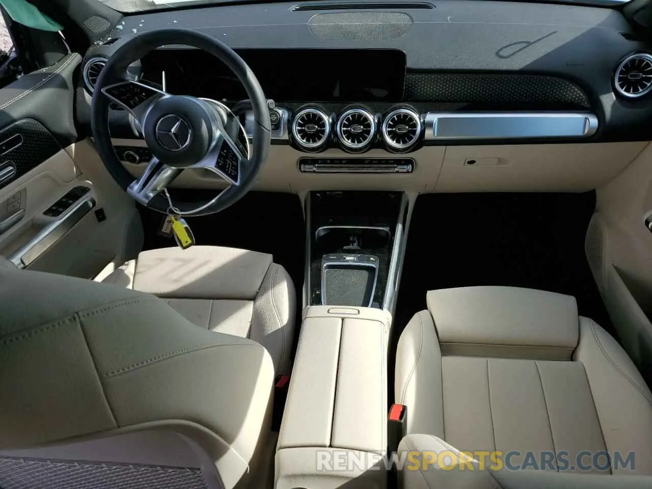 8 Photograph of a damaged car W1N4M4HB1SW407434 MERCEDES-BENZ GLB-CLASS 2025