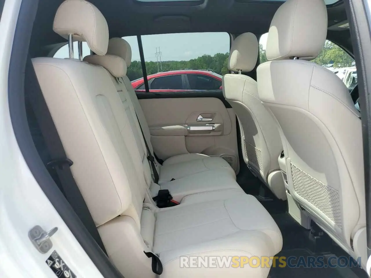 11 Photograph of a damaged car W1N4M4HB7SW384368 MERCEDES-BENZ GLB-CLASS 2025
