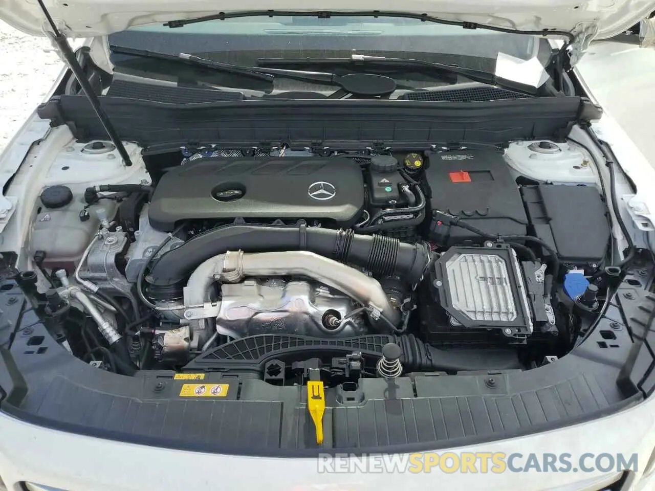 12 Photograph of a damaged car W1N4M4HB7SW384368 MERCEDES-BENZ GLB-CLASS 2025