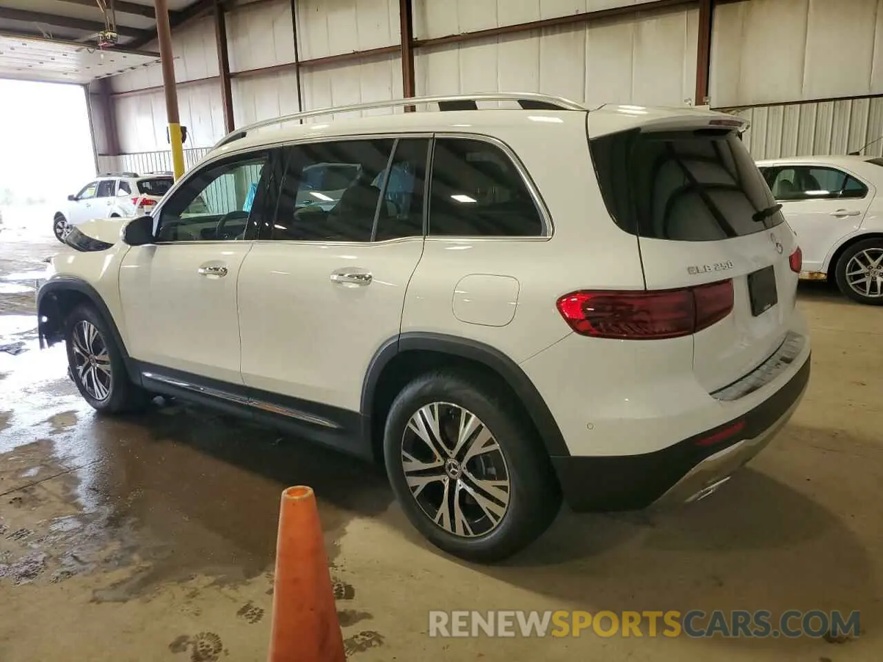 2 Photograph of a damaged car W1N4M4HB8SW398506 MERCEDES-BENZ GLB-CLASS 2025