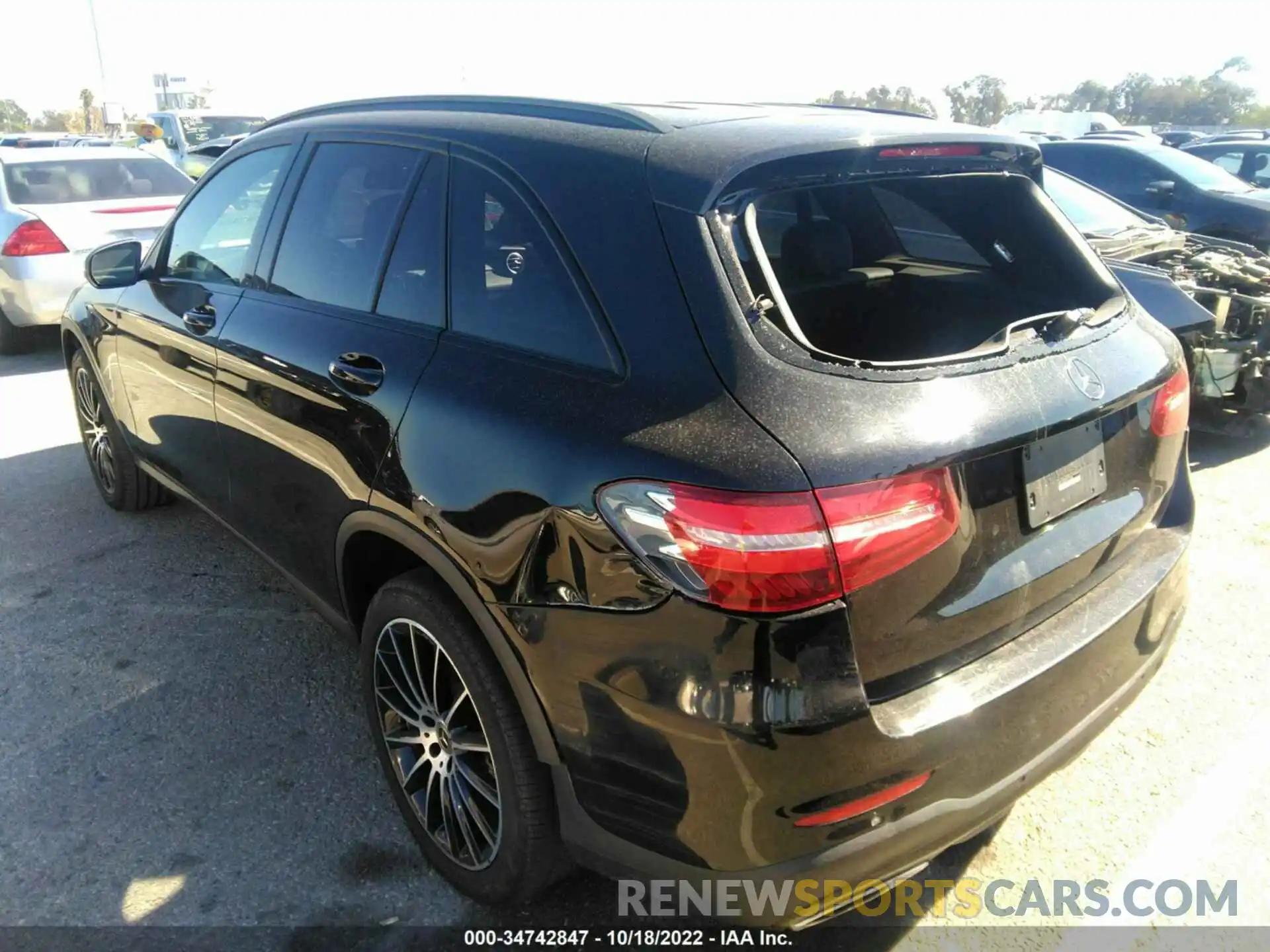 3 Photograph of a damaged car WDC0G4JB1KV136480 MERCEDES-BENZ GLC 2019