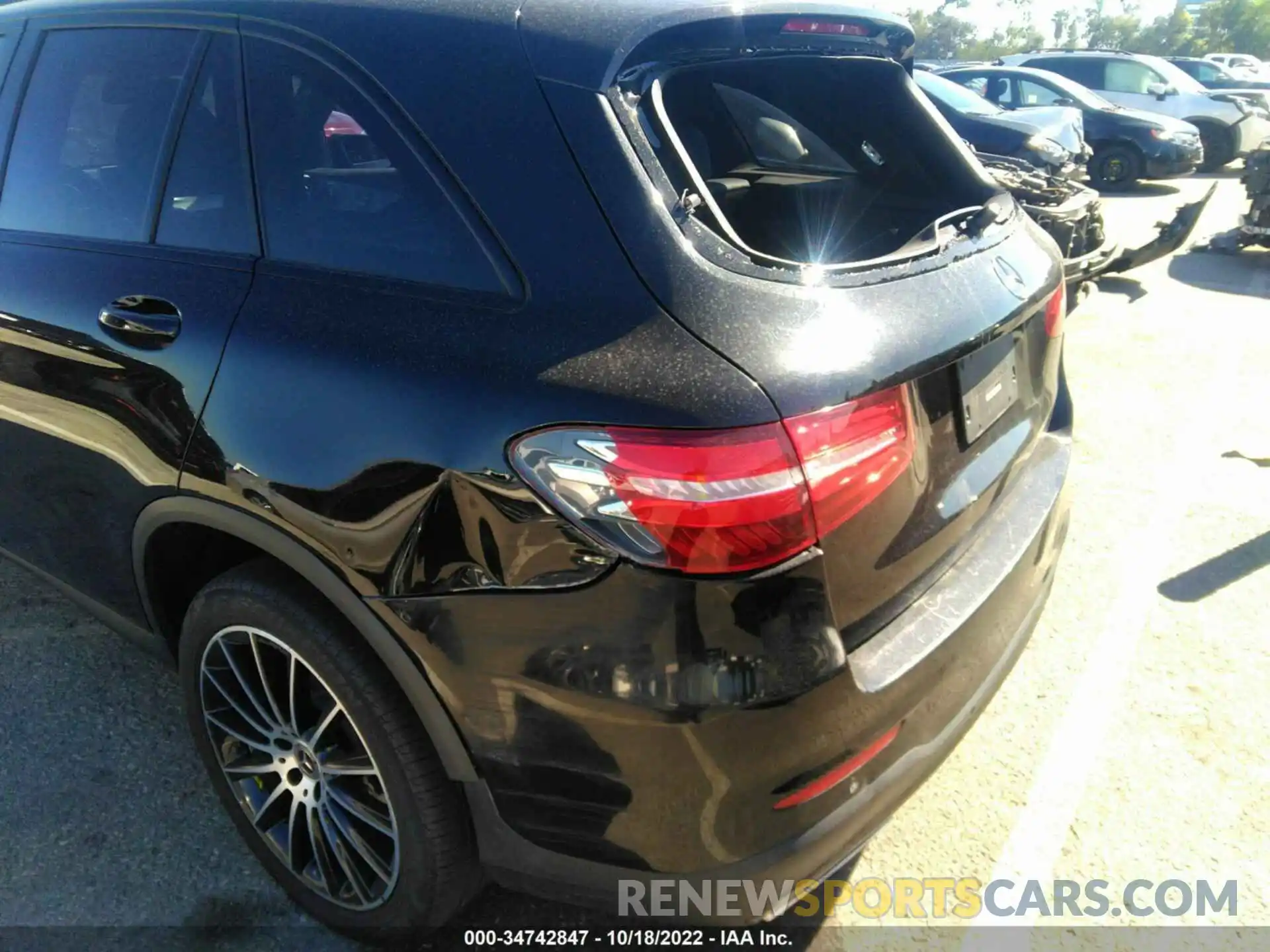 6 Photograph of a damaged car WDC0G4JB1KV136480 MERCEDES-BENZ GLC 2019