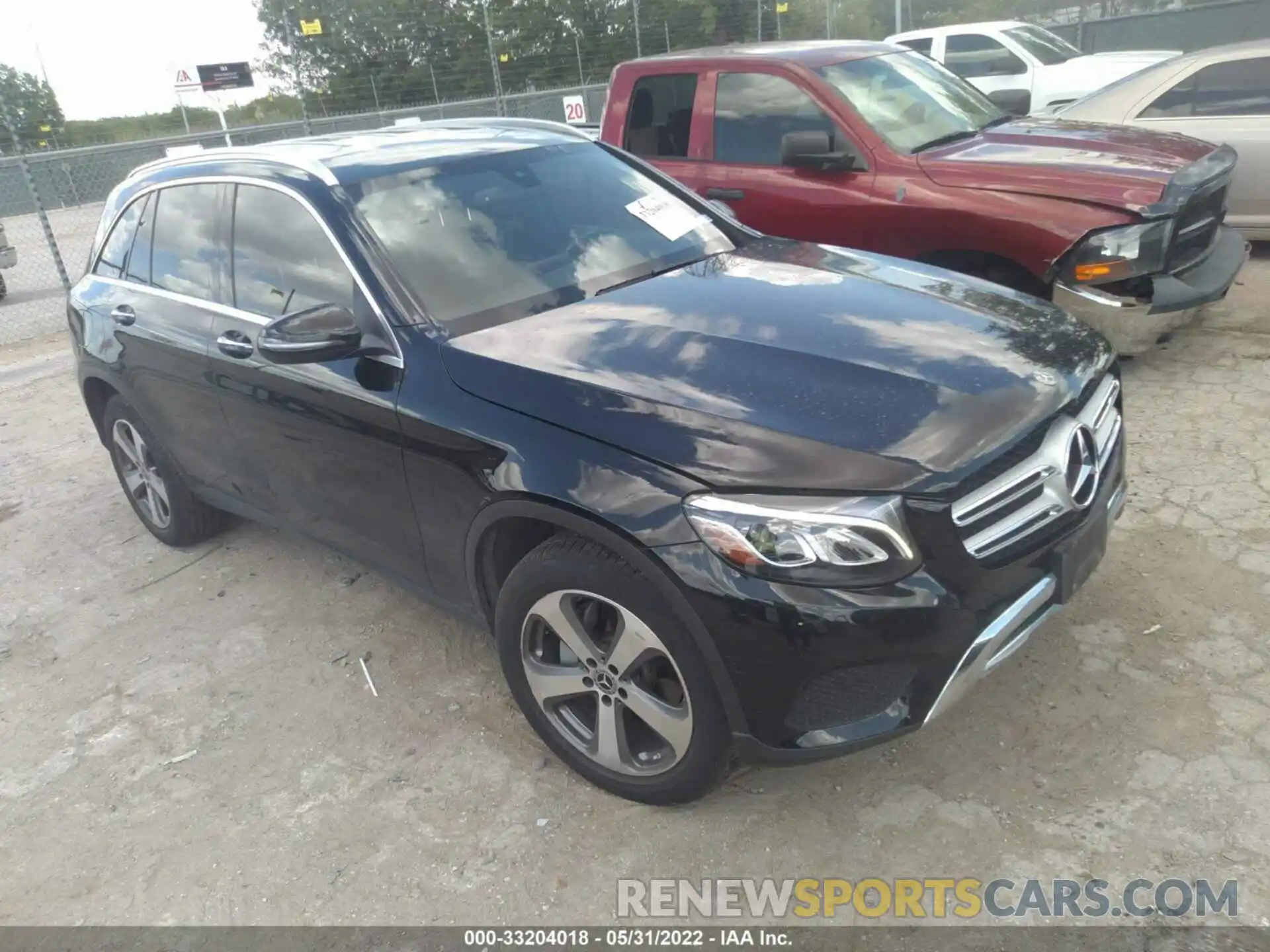 1 Photograph of a damaged car WDC0G4JB2KV141879 MERCEDES-BENZ GLC 2019