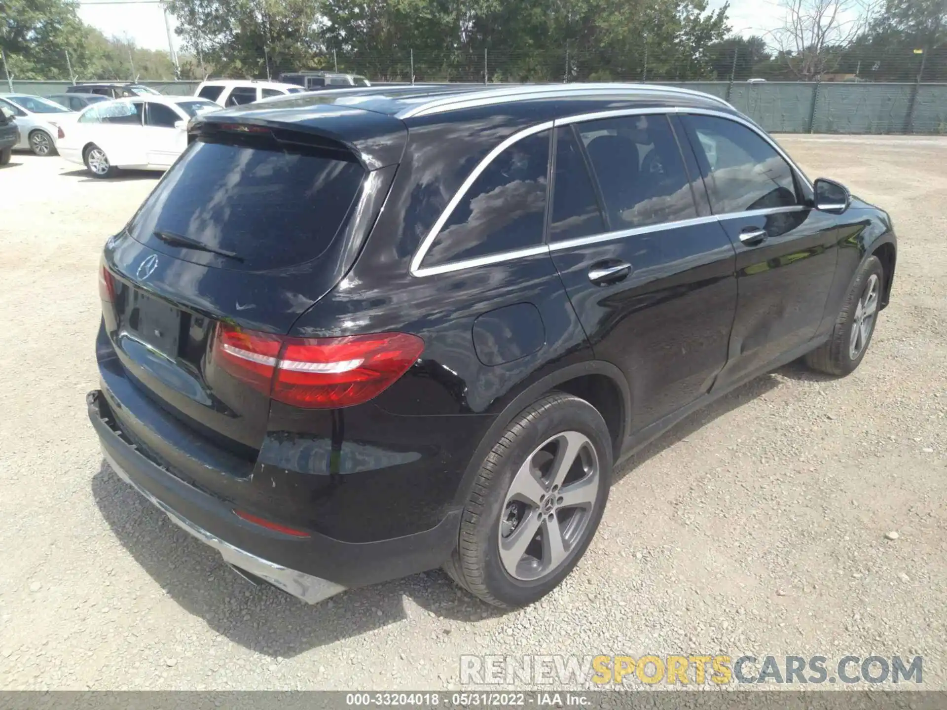 4 Photograph of a damaged car WDC0G4JB2KV141879 MERCEDES-BENZ GLC 2019