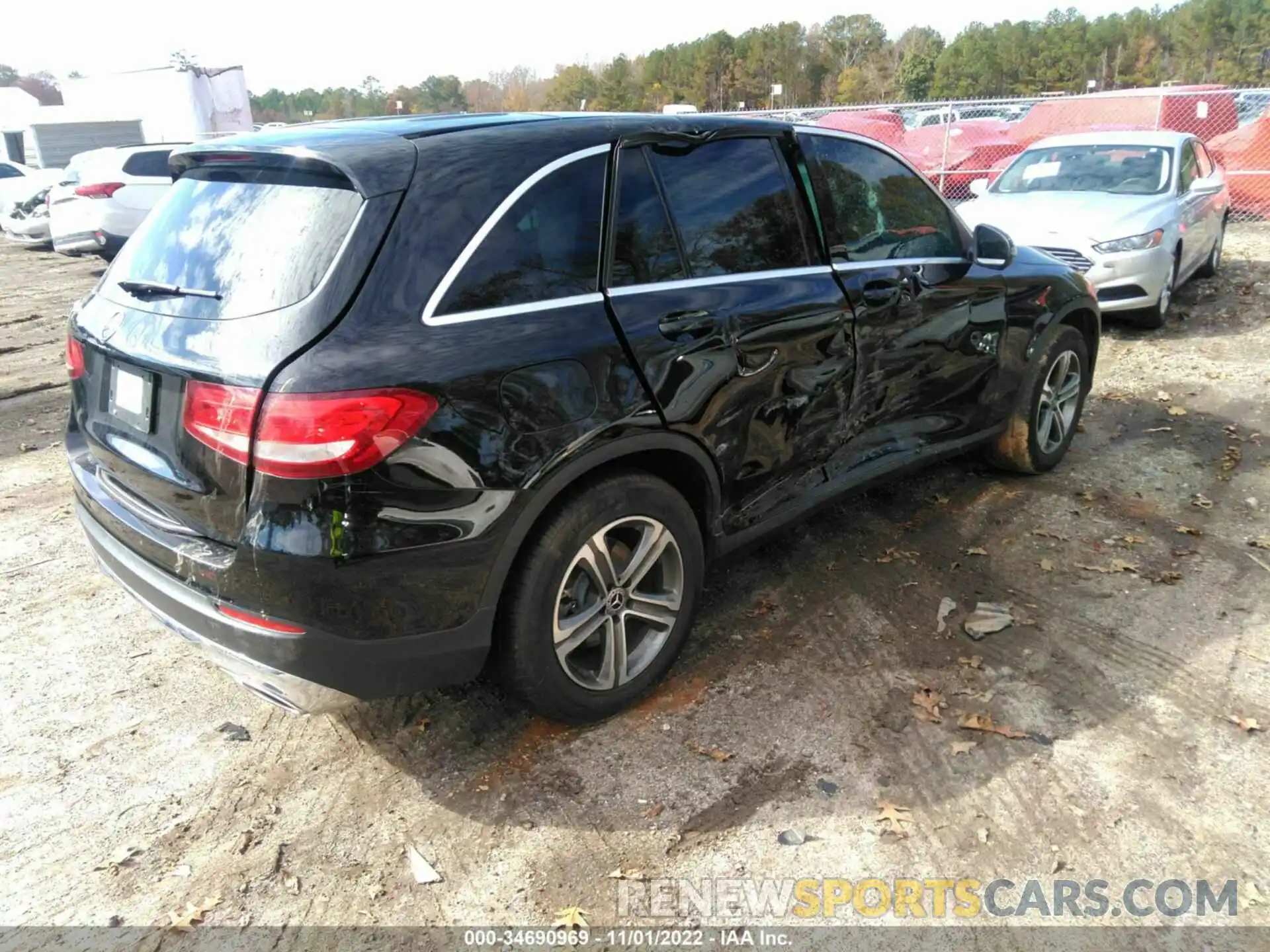 4 Photograph of a damaged car WDC0G4JB4KF480332 MERCEDES-BENZ GLC 2019