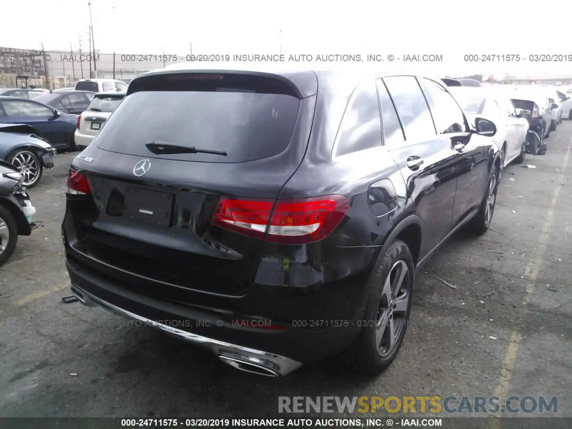 4 Photograph of a damaged car WDC0G4JB4KV128048 MERCEDES-BENZ GLC 2019