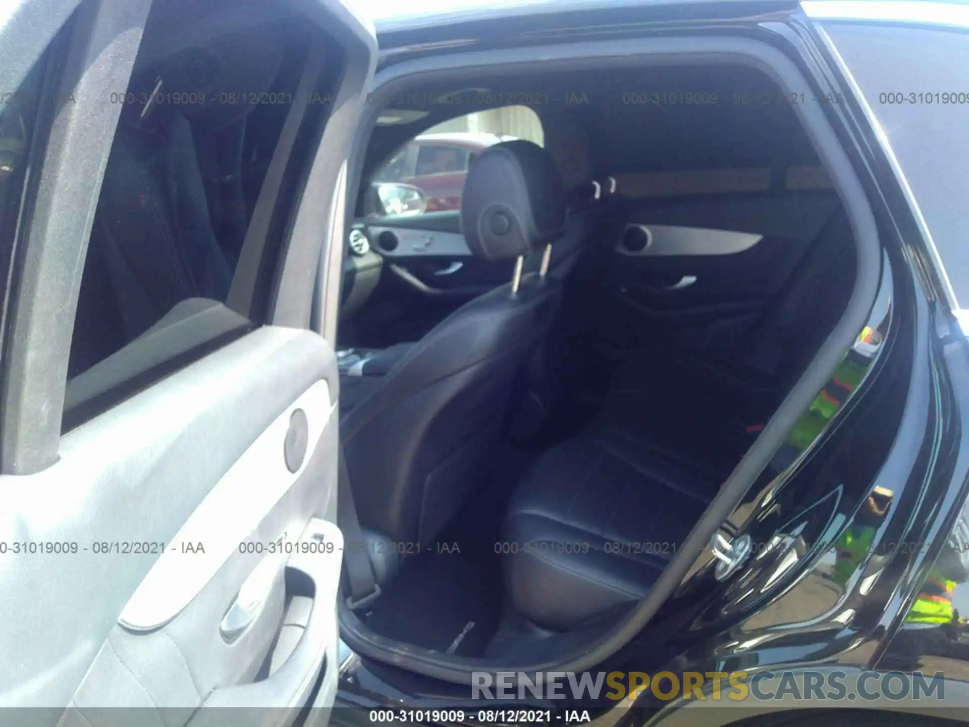 8 Photograph of a damaged car WDC0G4JB4KV146386 MERCEDES-BENZ GLC 2019