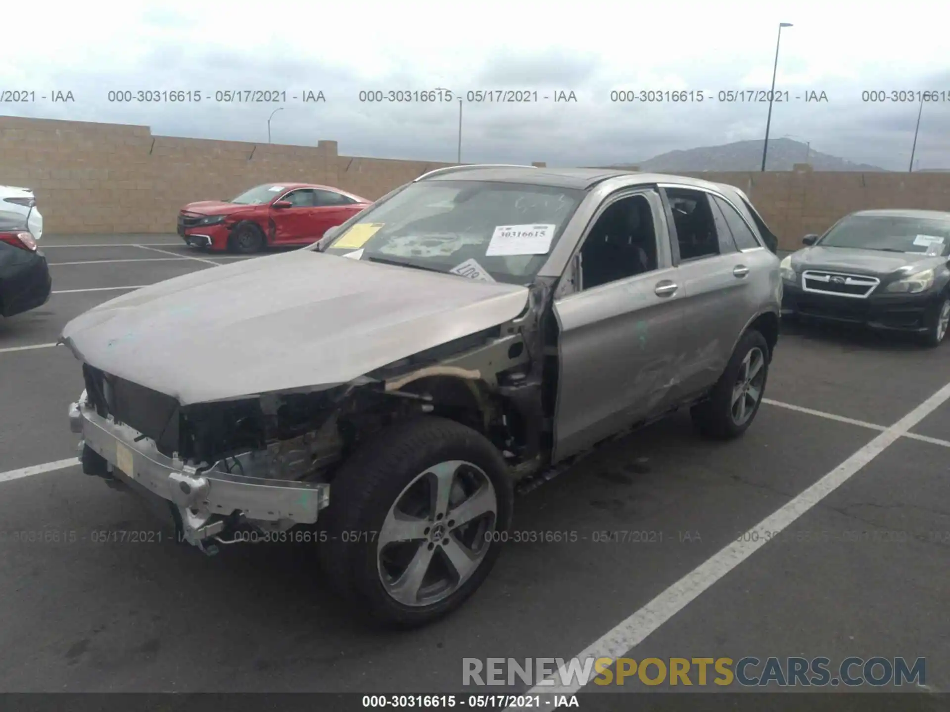 2 Photograph of a damaged car WDC0G4JB5KF565275 MERCEDES-BENZ GLC 2019