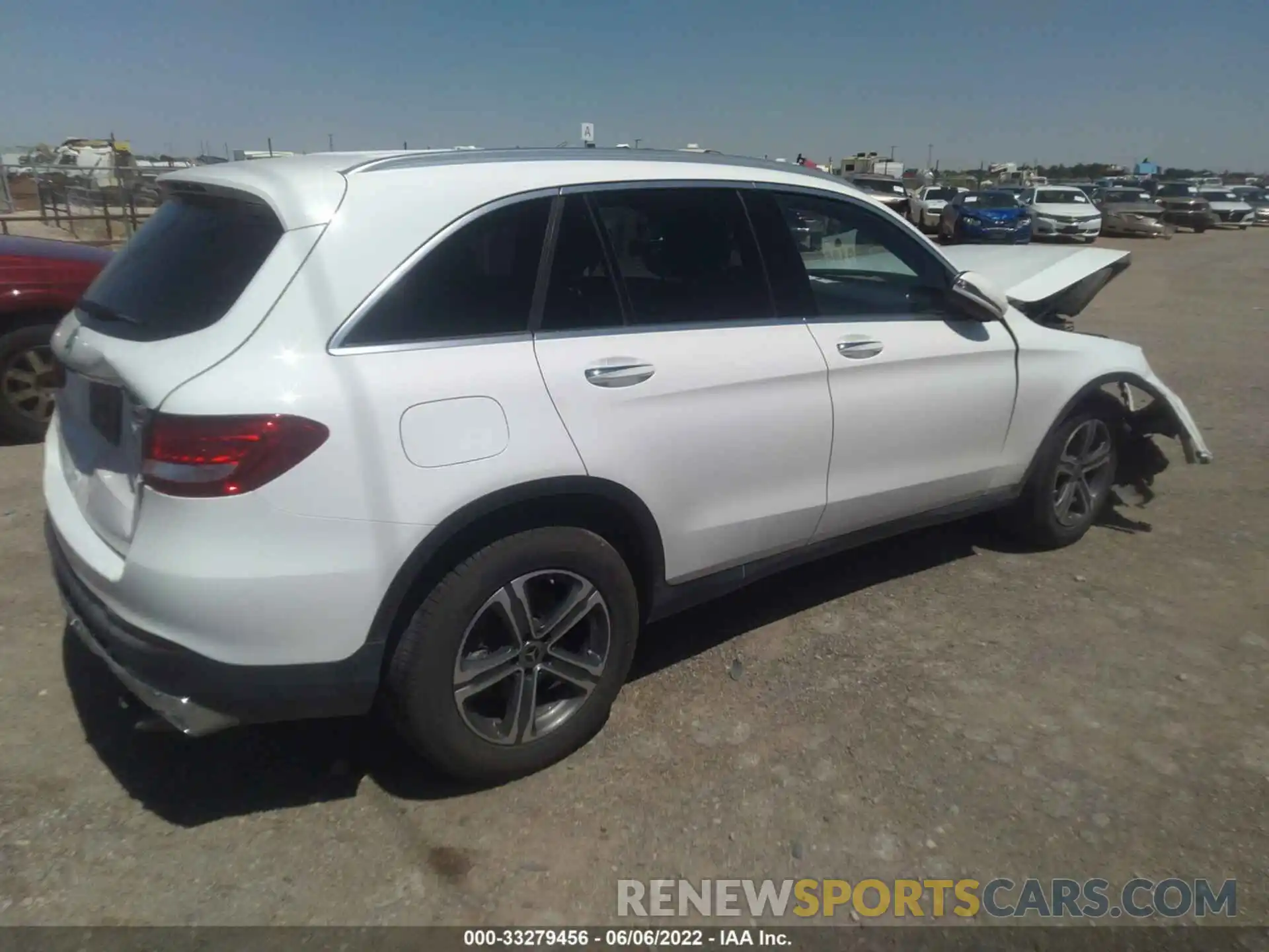 4 Photograph of a damaged car WDC0G4JB5KV165626 MERCEDES-BENZ GLC 2019