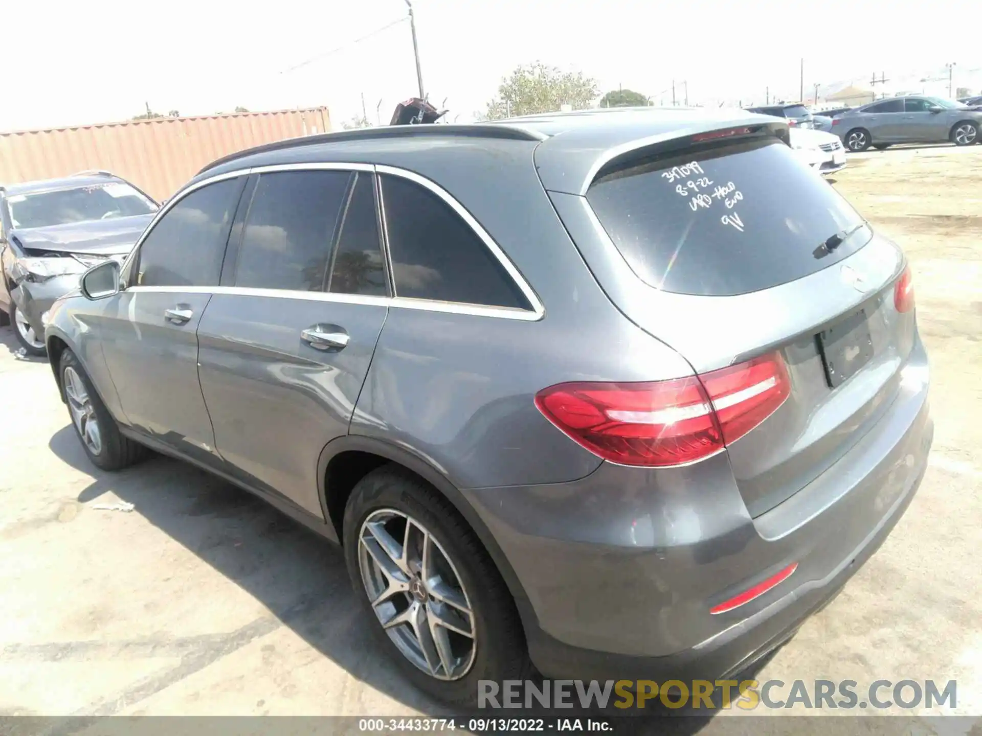 3 Photograph of a damaged car WDC0G4JB6K1003592 MERCEDES-BENZ GLC 2019