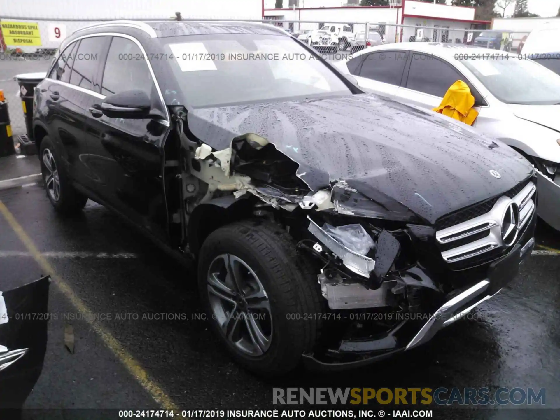 1 Photograph of a damaged car WDC0G4JB6KV118024 MERCEDES-BENZ GLC 2019