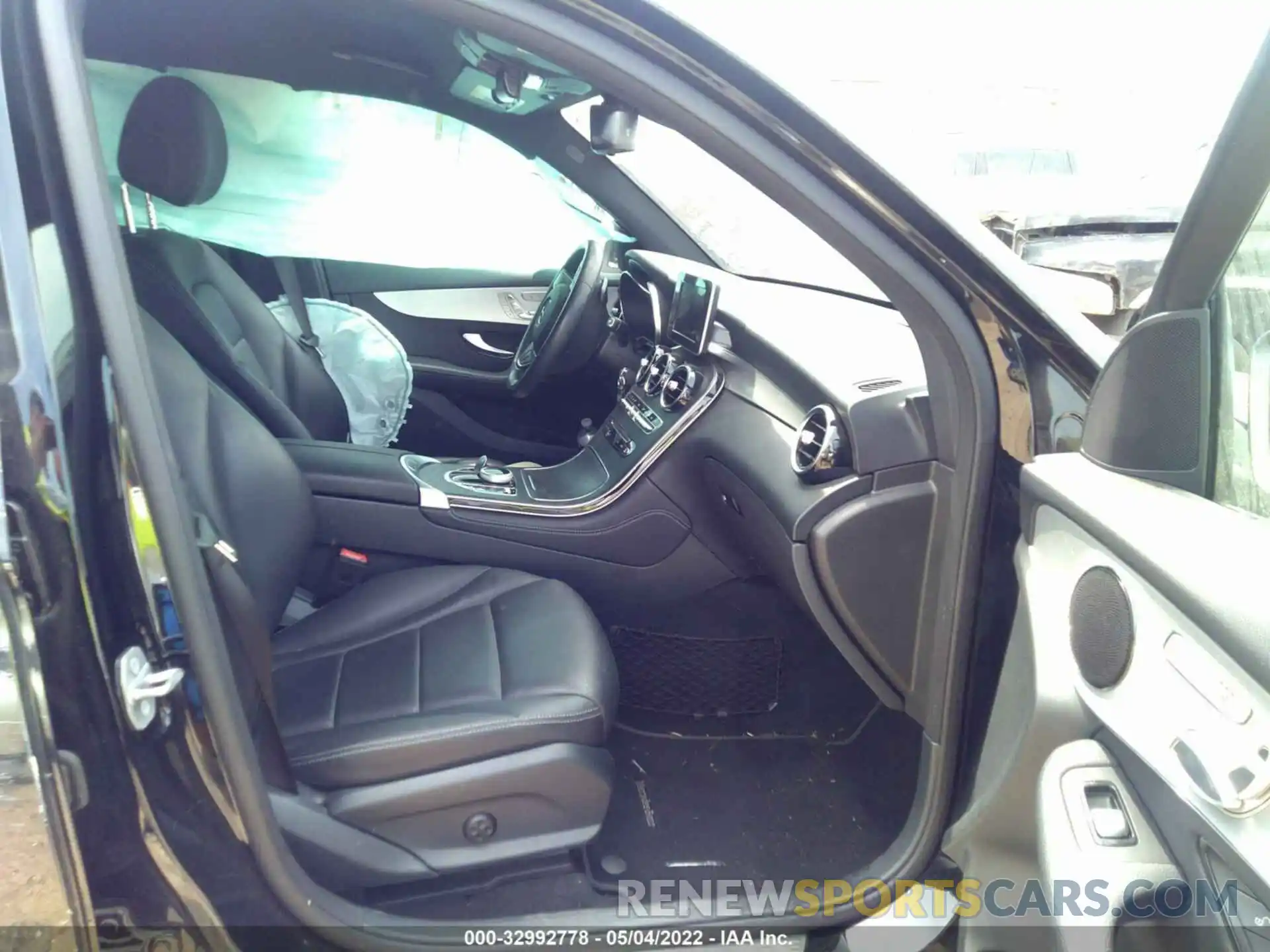 5 Photograph of a damaged car WDC0G4JB7KV172111 MERCEDES-BENZ GLC 2019