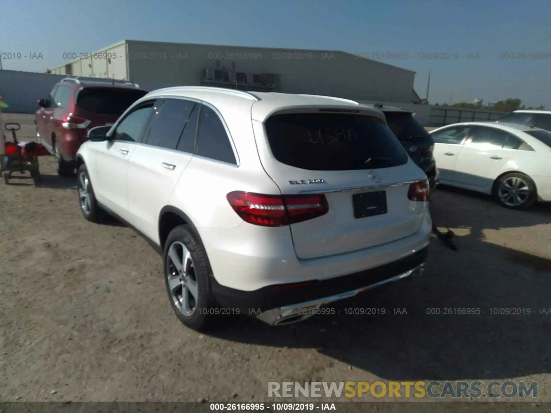 3 Photograph of a damaged car WDC0G4JB8KF532111 MERCEDES-BENZ GLC 2019