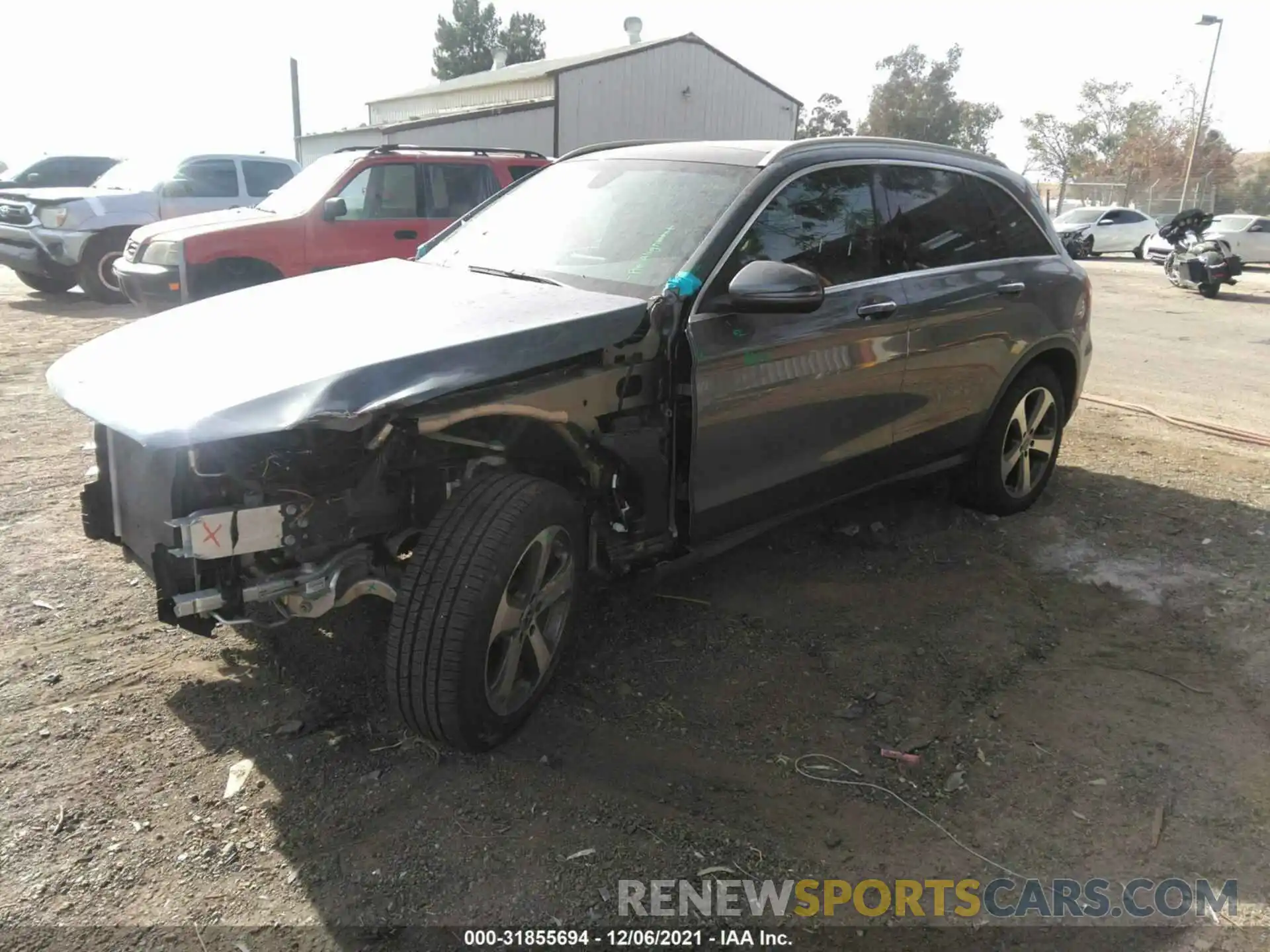 2 Photograph of a damaged car WDC0G4JB8KF620897 MERCEDES-BENZ GLC 2019