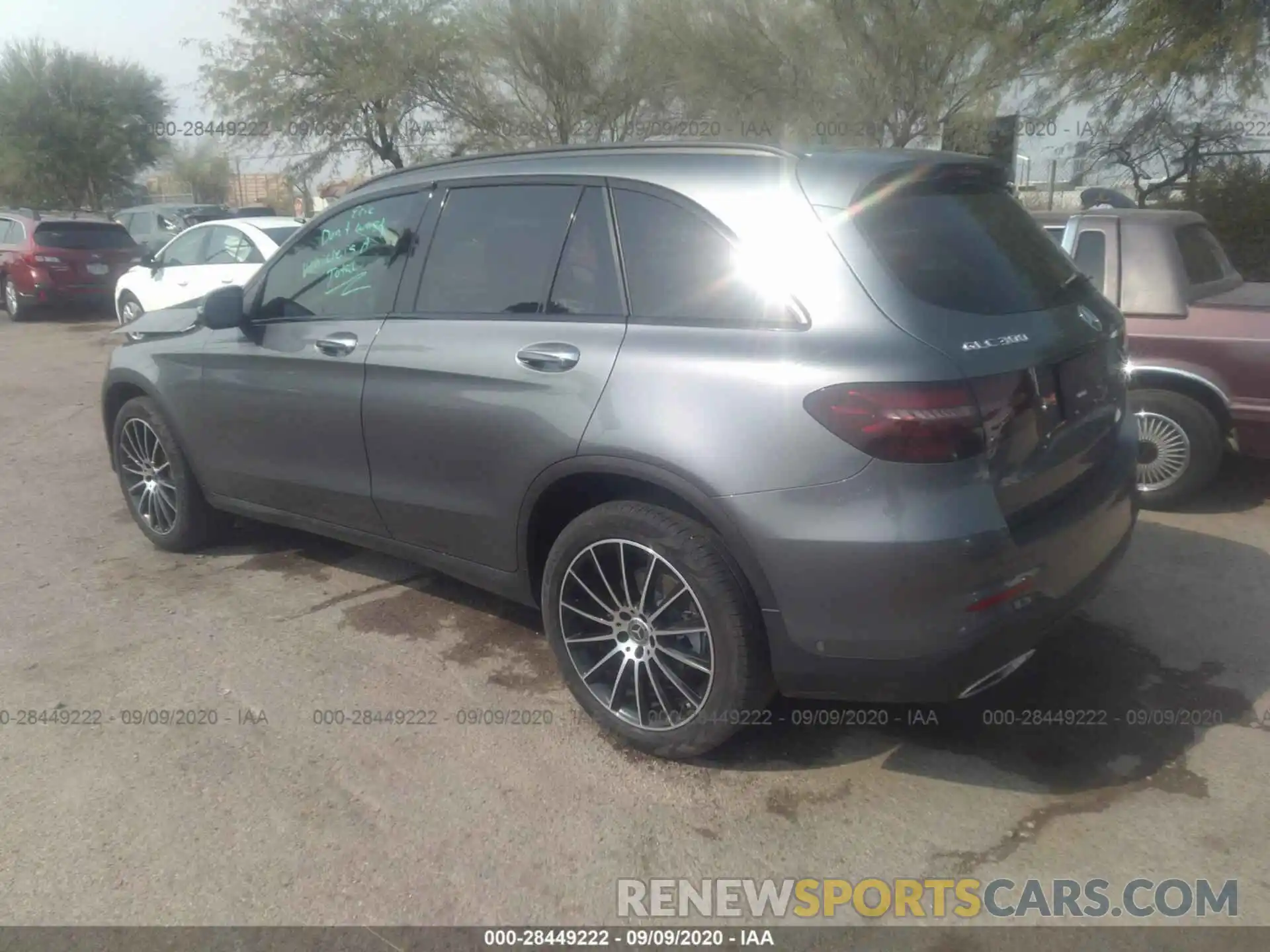 3 Photograph of a damaged car WDC0G4JB8KV160503 MERCEDES-BENZ GLC 2019