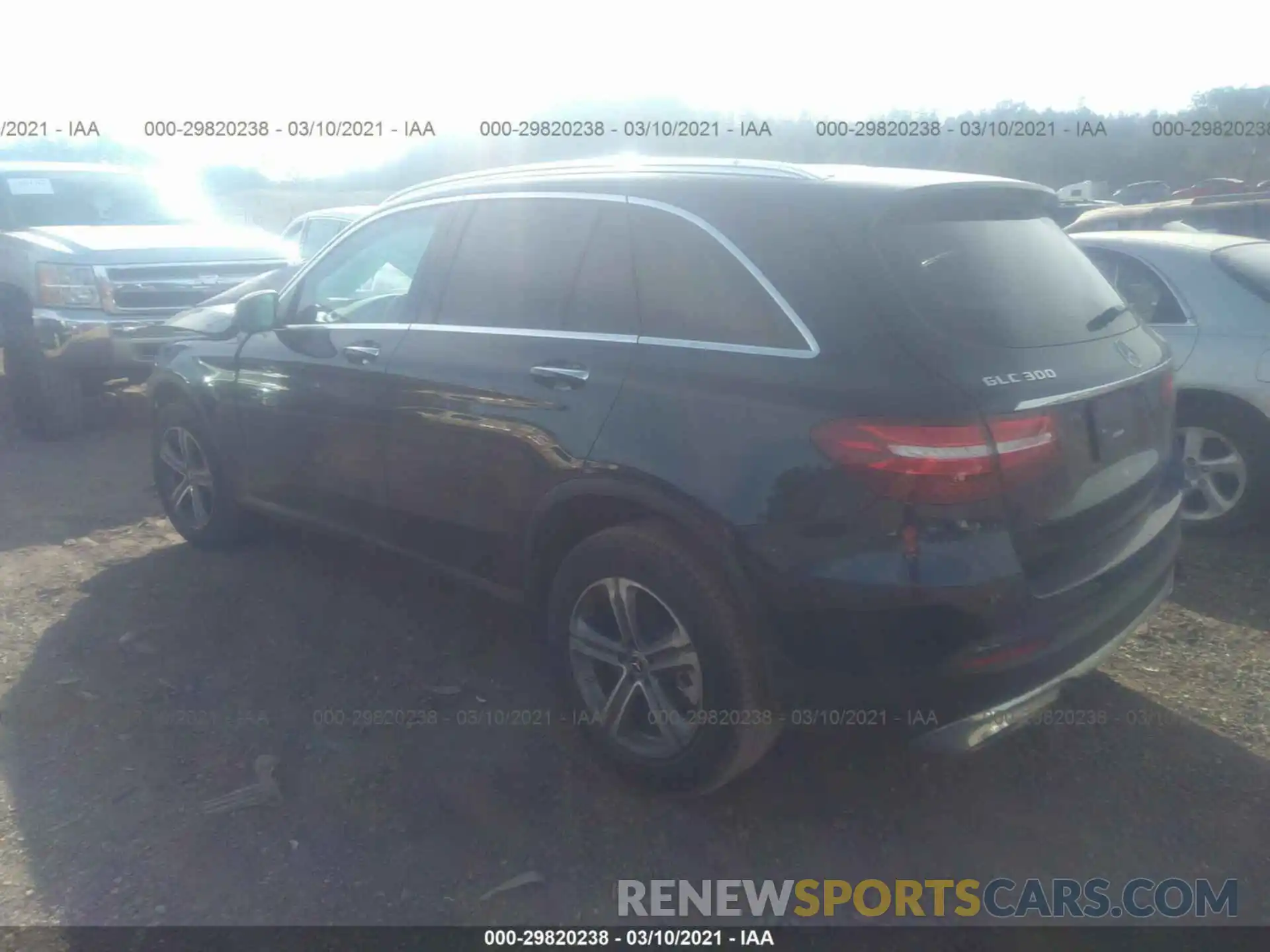 3 Photograph of a damaged car WDC0G4JB8KV168097 MERCEDES-BENZ GLC 2019