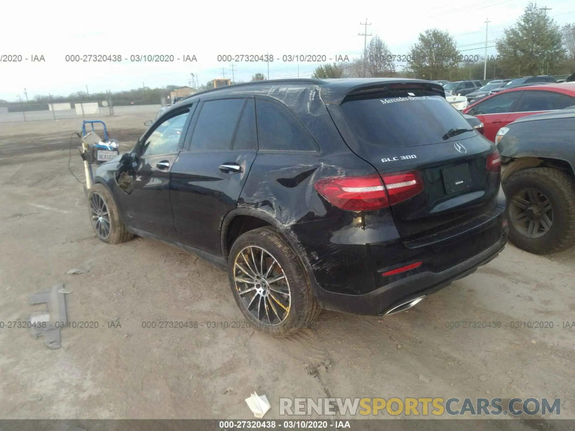 3 Photograph of a damaged car WDC0G4JB9KV184597 MERCEDES-BENZ GLC 2019