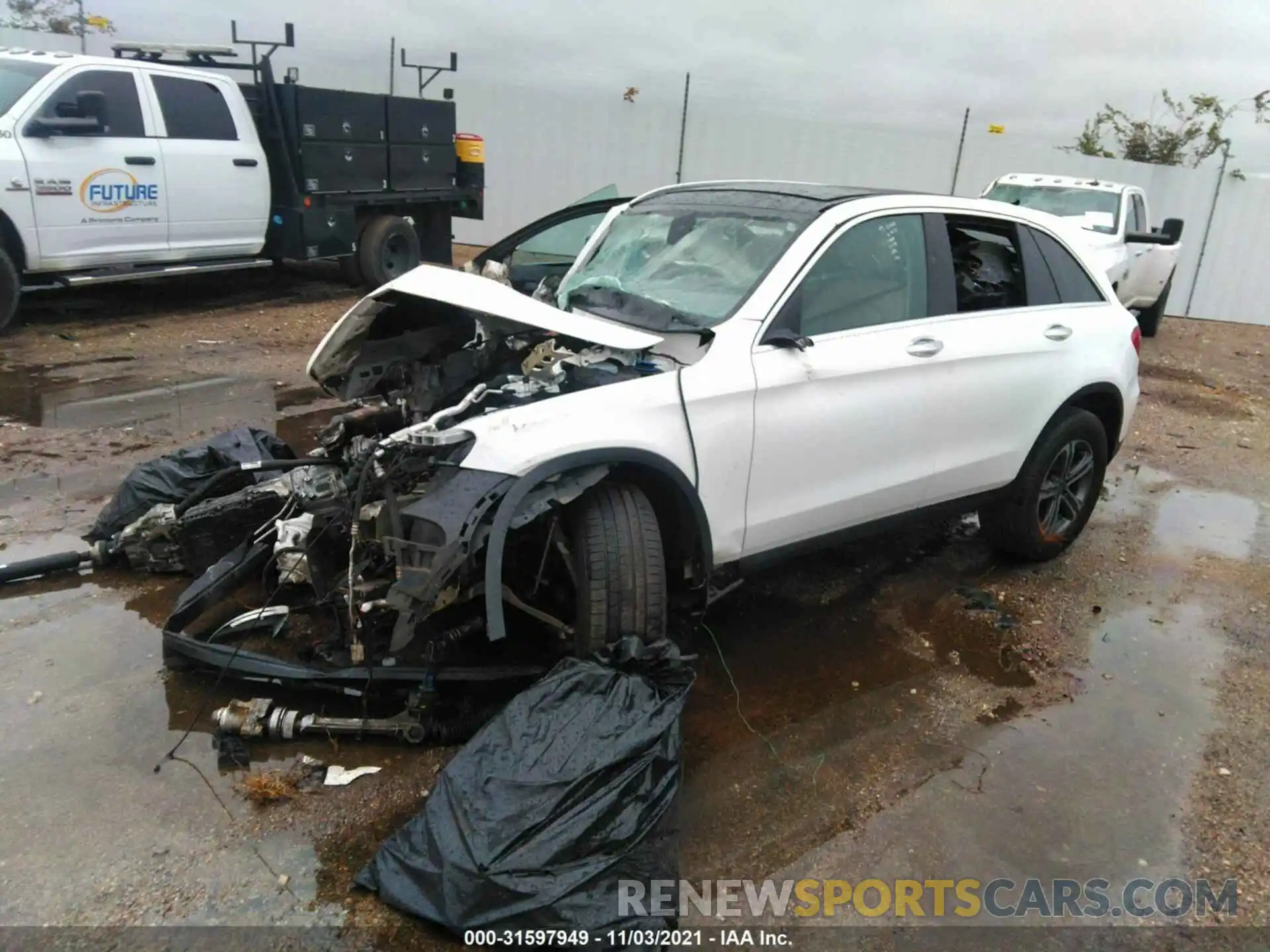 2 Photograph of a damaged car WDC0G4KB0KV138560 MERCEDES-BENZ GLC 2019