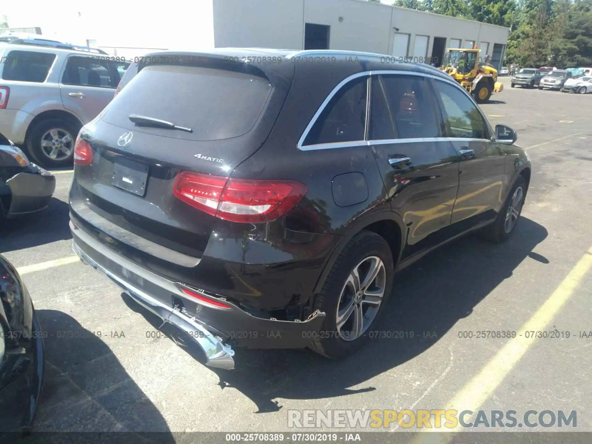 4 Photograph of a damaged car WDC0G4KB1KF589832 MERCEDES-BENZ GLC 2019