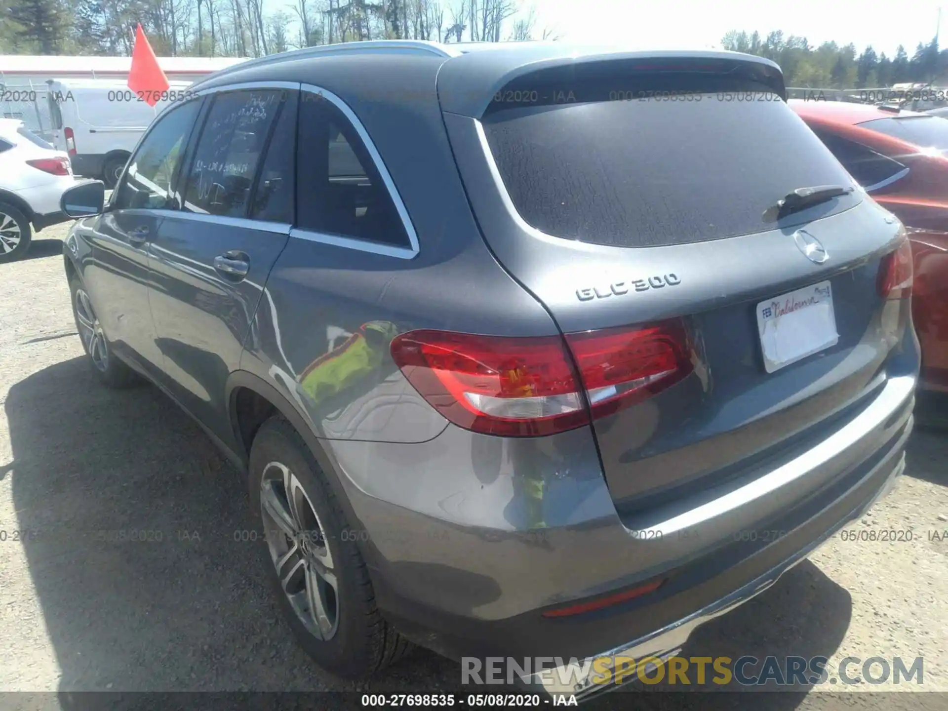 3 Photograph of a damaged car WDC0G4KB2KF584784 MERCEDES-BENZ GLC 2019