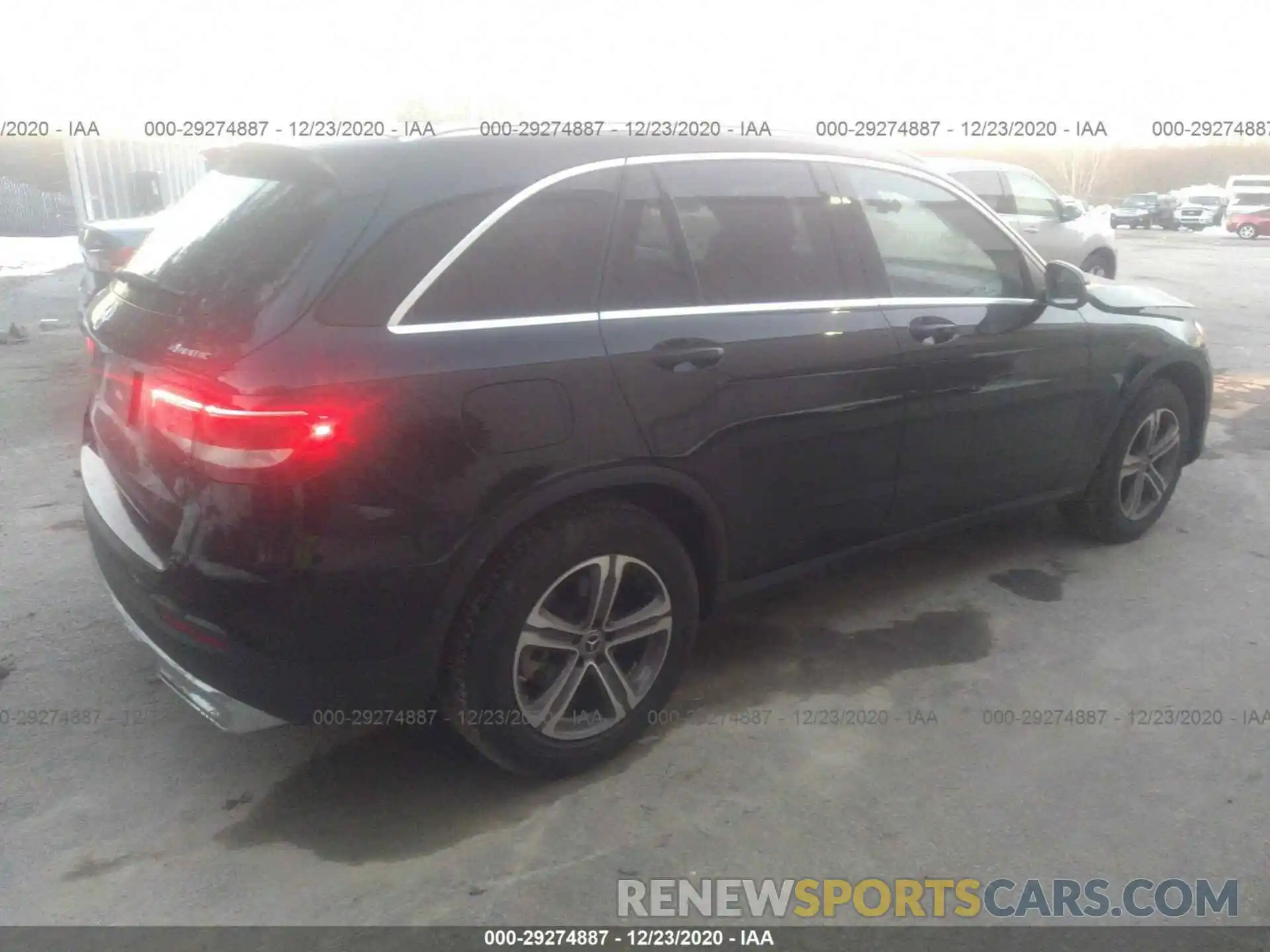 4 Photograph of a damaged car WDC0G4KB3KV159886 MERCEDES-BENZ GLC 2019