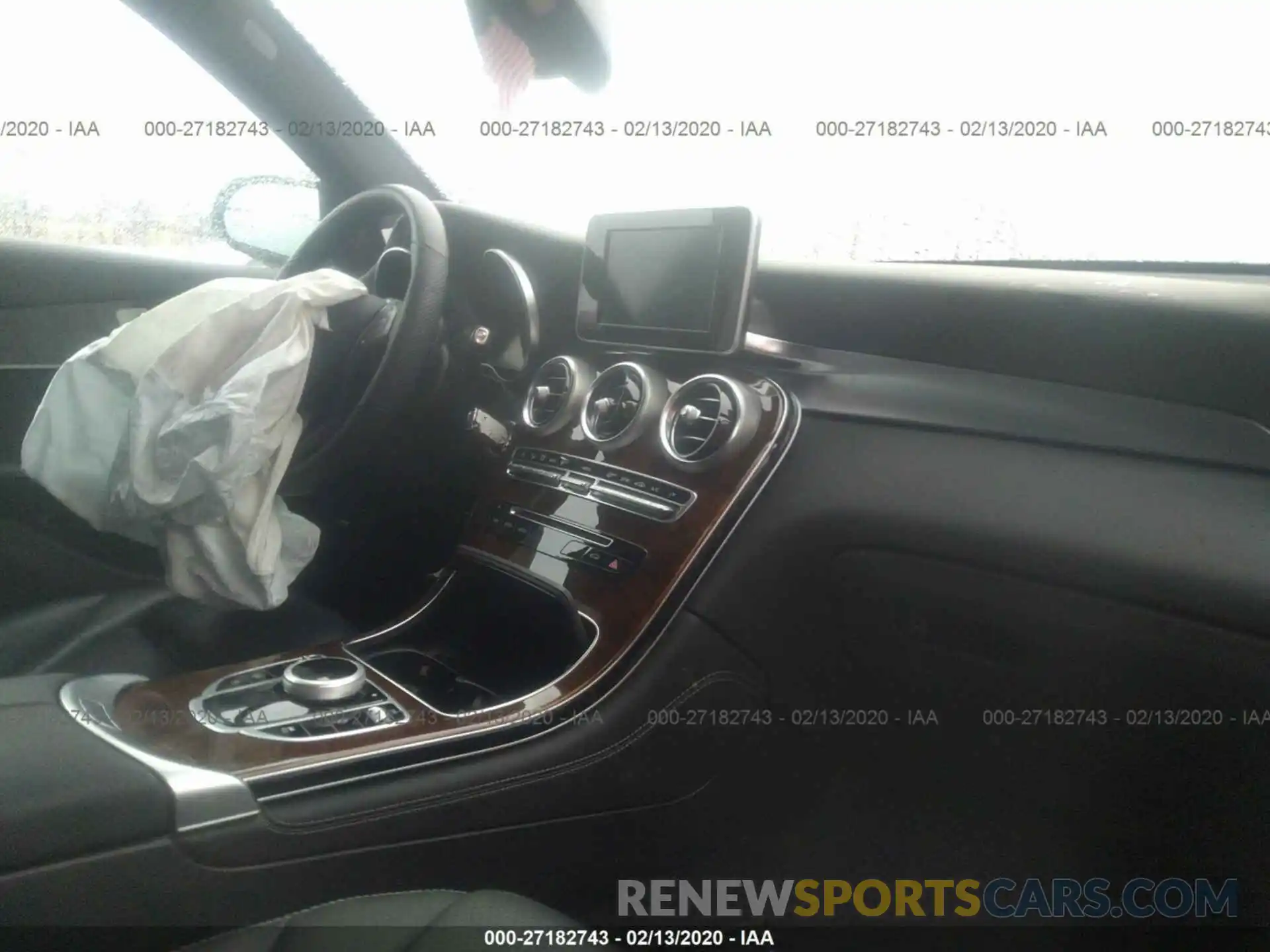 5 Photograph of a damaged car WDC0G4KB3KV180303 MERCEDES-BENZ GLC 2019