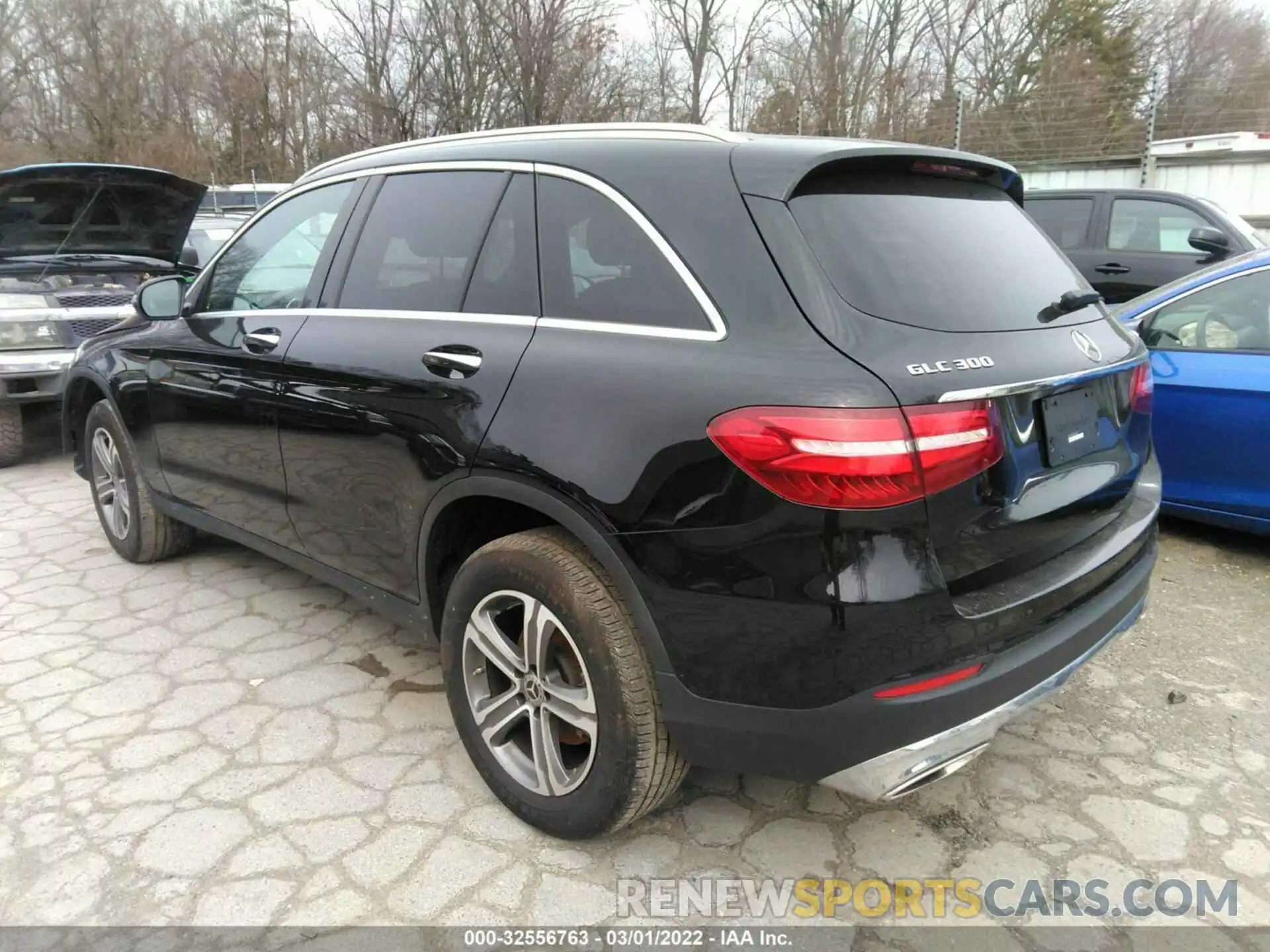 3 Photograph of a damaged car WDC0G4KB4KF668122 MERCEDES-BENZ GLC 2019