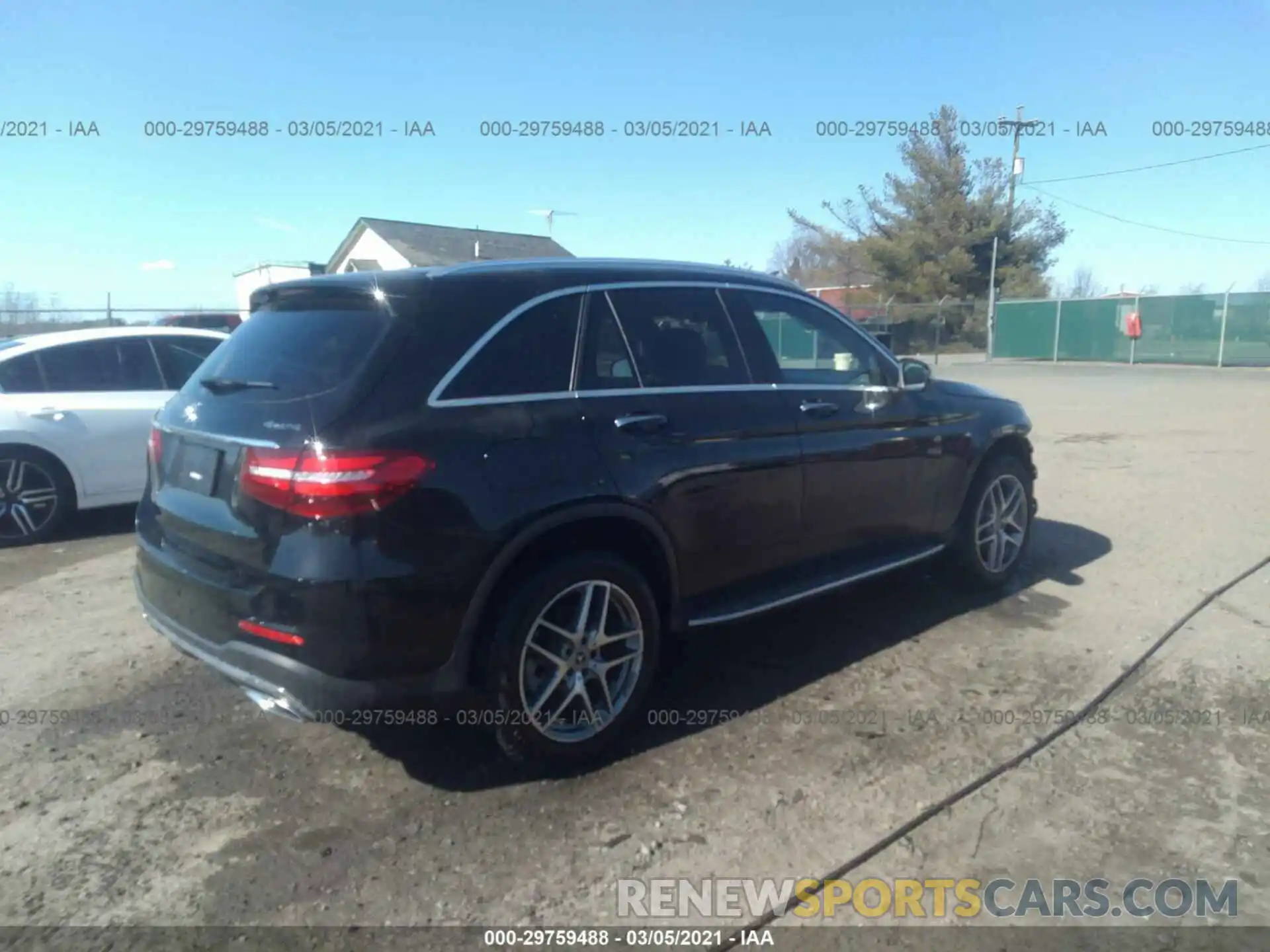 4 Photograph of a damaged car WDC0G4KB4KV177569 MERCEDES-BENZ GLC 2019