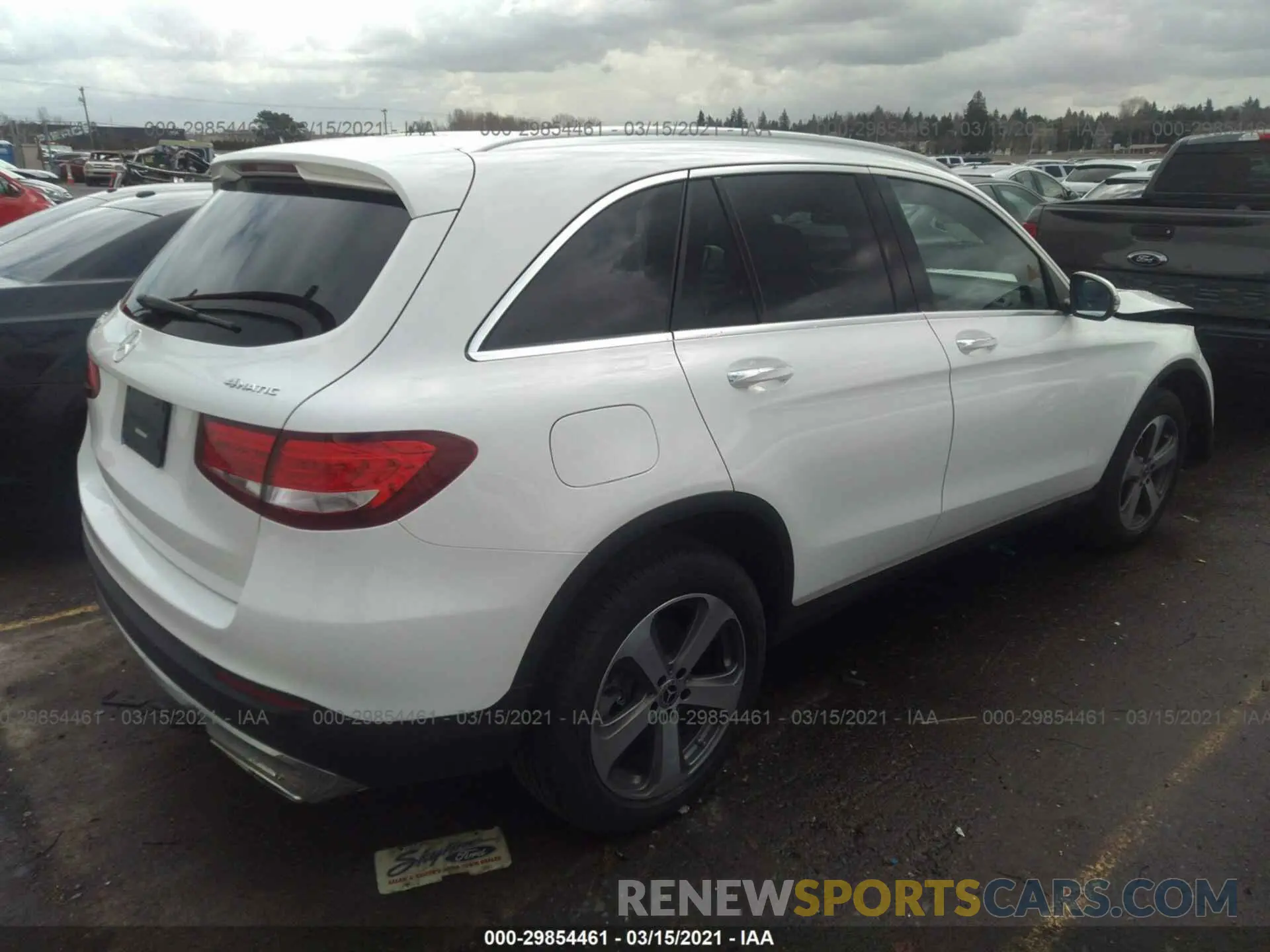 4 Photograph of a damaged car WDC0G4KB6KV180926 MERCEDES-BENZ GLC 2019