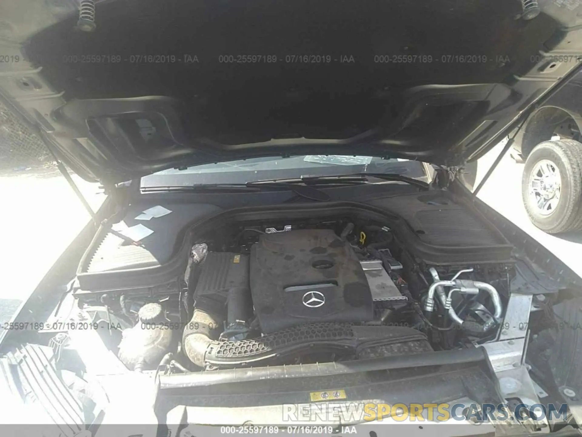 10 Photograph of a damaged car WDC0G4KB7KV123988 MERCEDES-BENZ GLC 2019