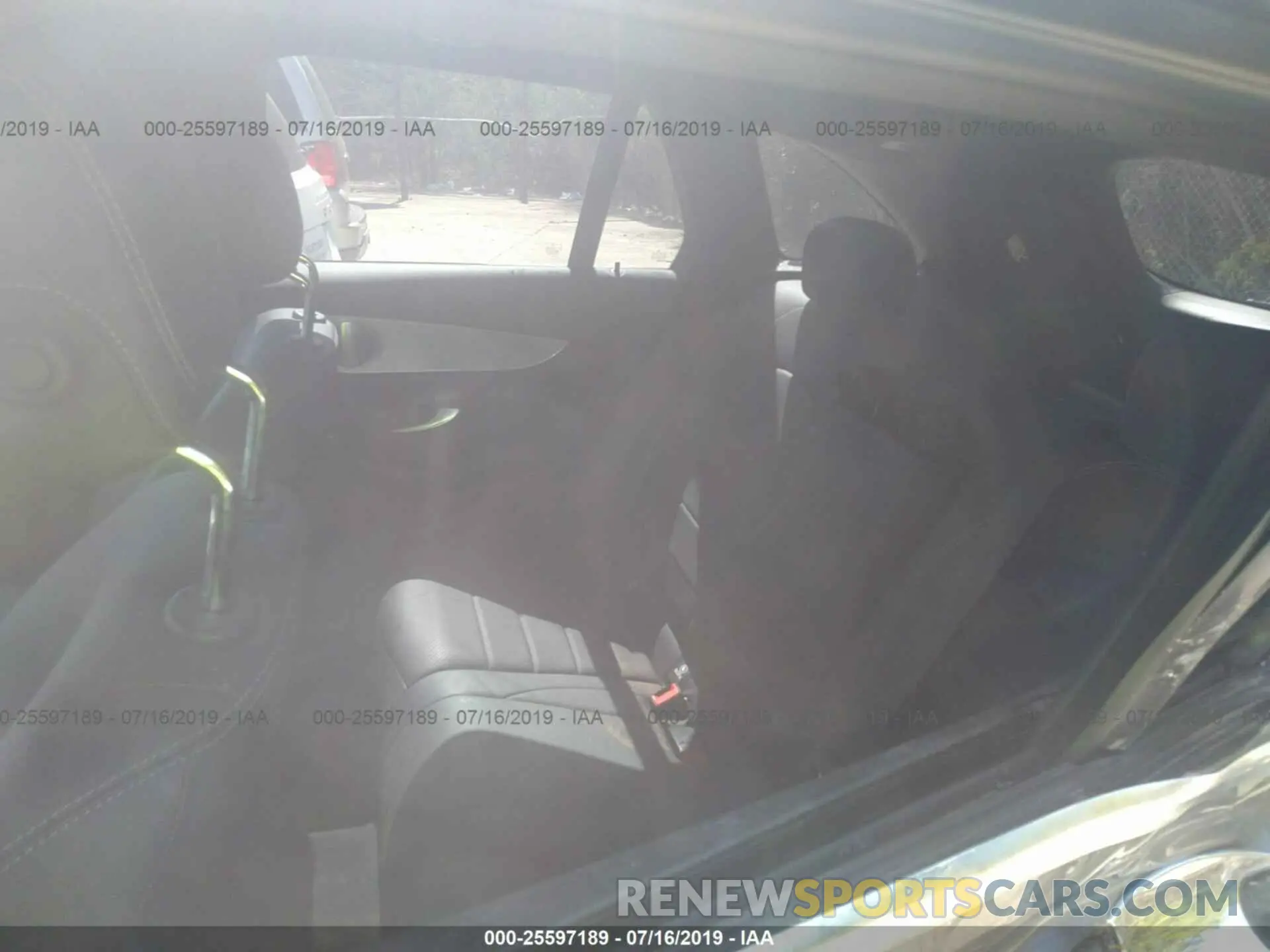 8 Photograph of a damaged car WDC0G4KB7KV123988 MERCEDES-BENZ GLC 2019