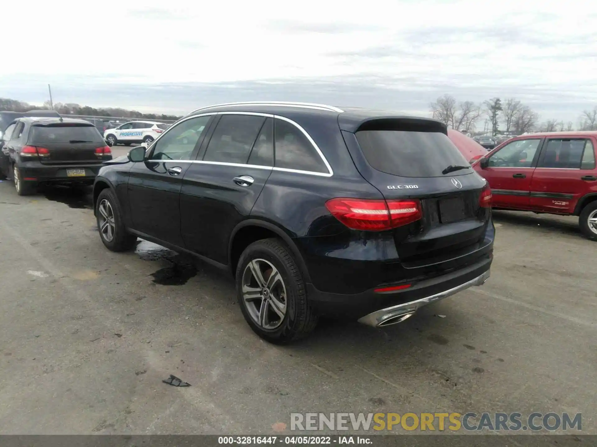 3 Photograph of a damaged car WDC0G4KB7KV172432 MERCEDES-BENZ GLC 2019