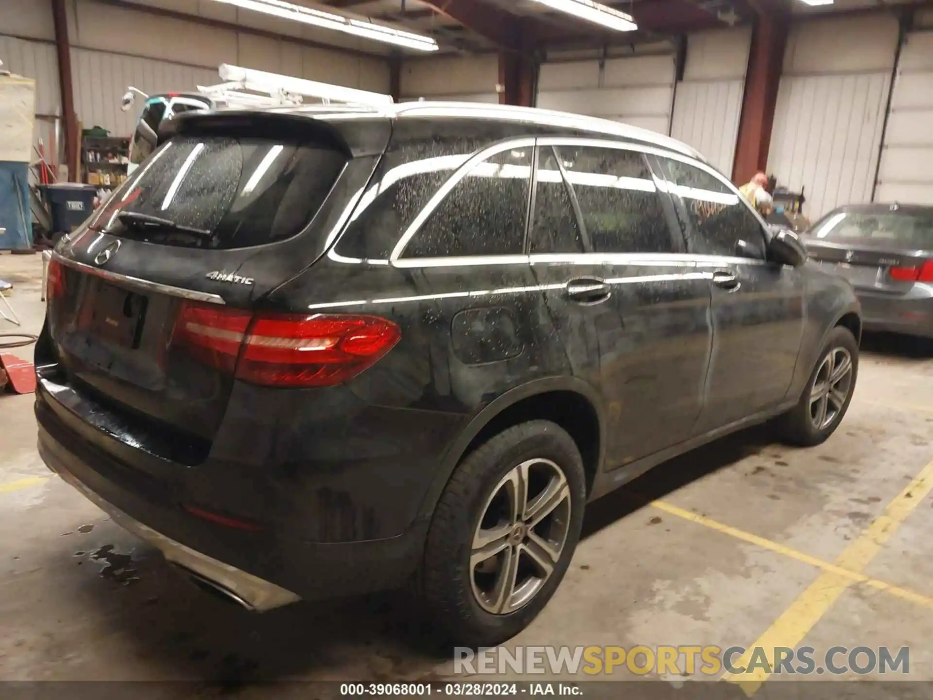 4 Photograph of a damaged car WDC0G4KB9KV184937 MERCEDES-BENZ GLC 2019