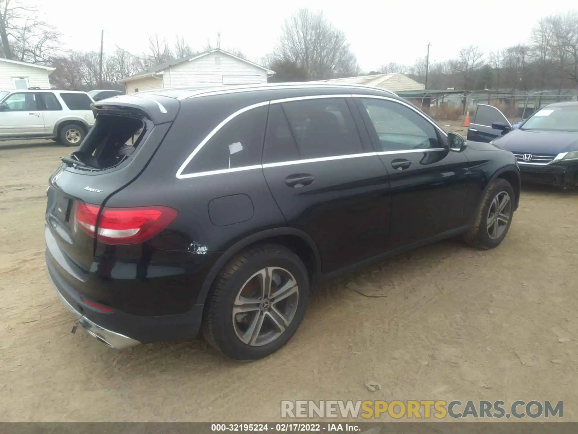 4 Photograph of a damaged car WDC0G4KBXKV160145 MERCEDES-BENZ GLC 2019