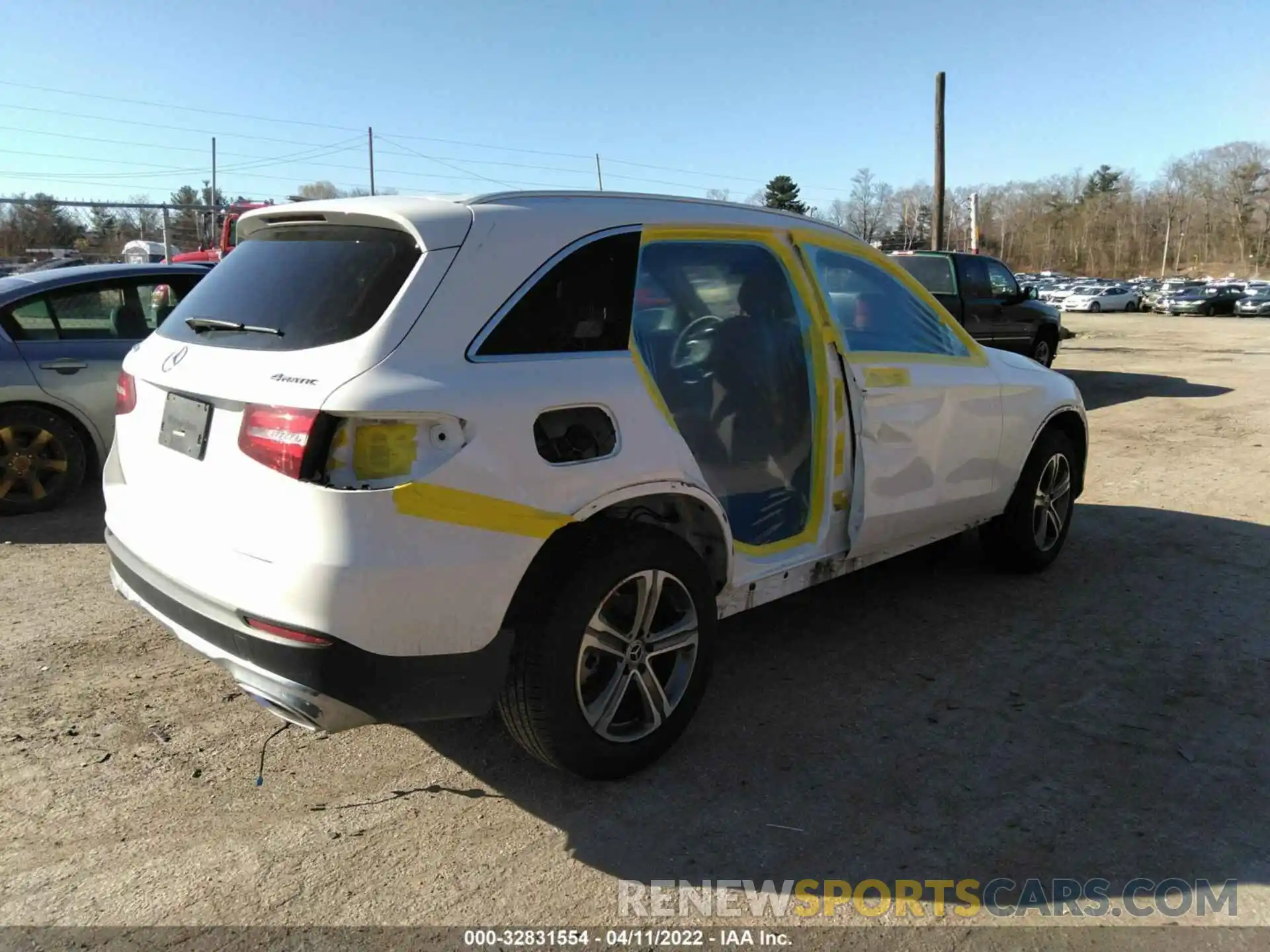 4 Photograph of a damaged car WDC0G4KBXKV181366 MERCEDES-BENZ GLC 2019