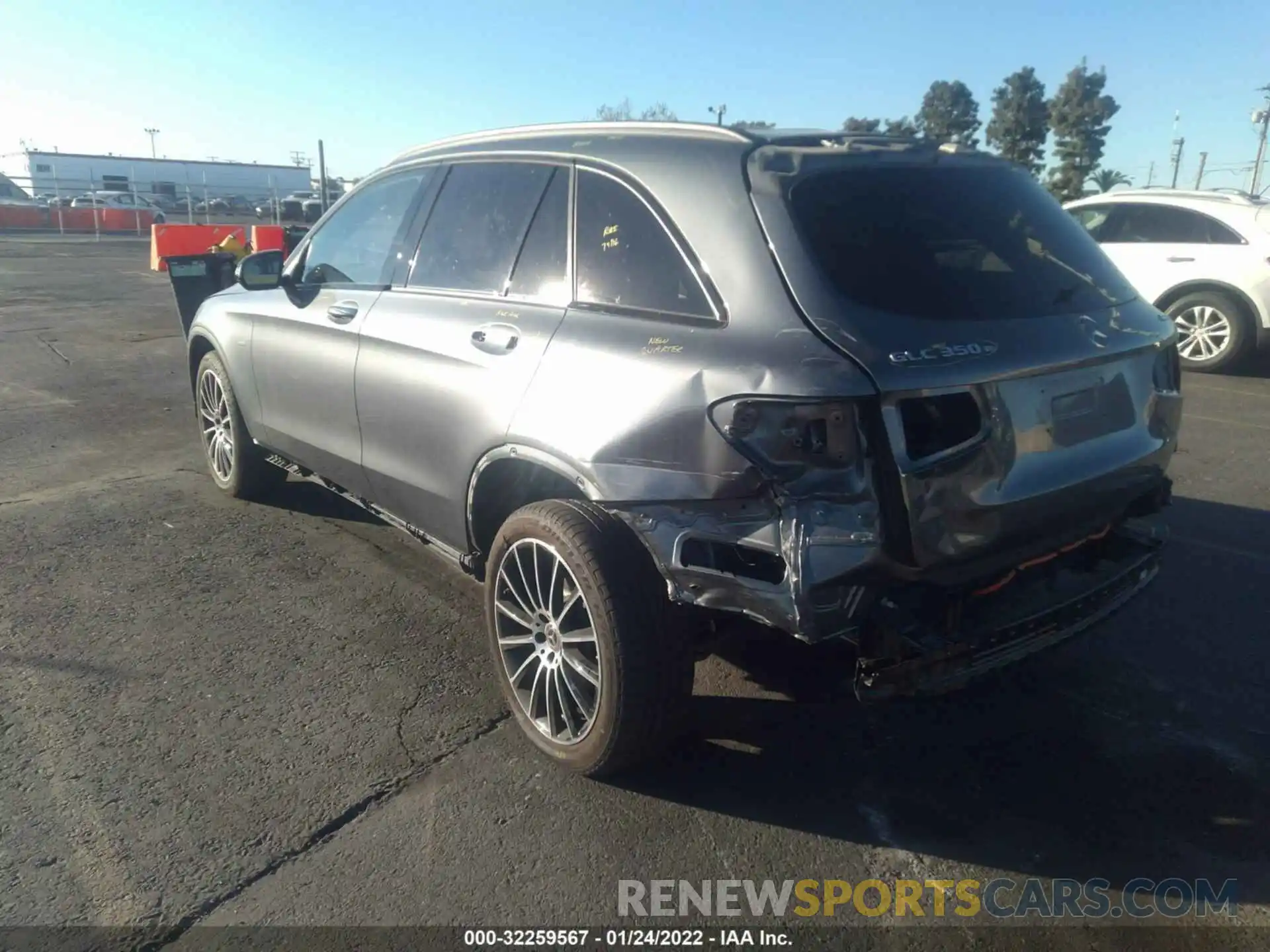 3 Photograph of a damaged car WDC0G5EB4KF565672 MERCEDES-BENZ GLC 2019