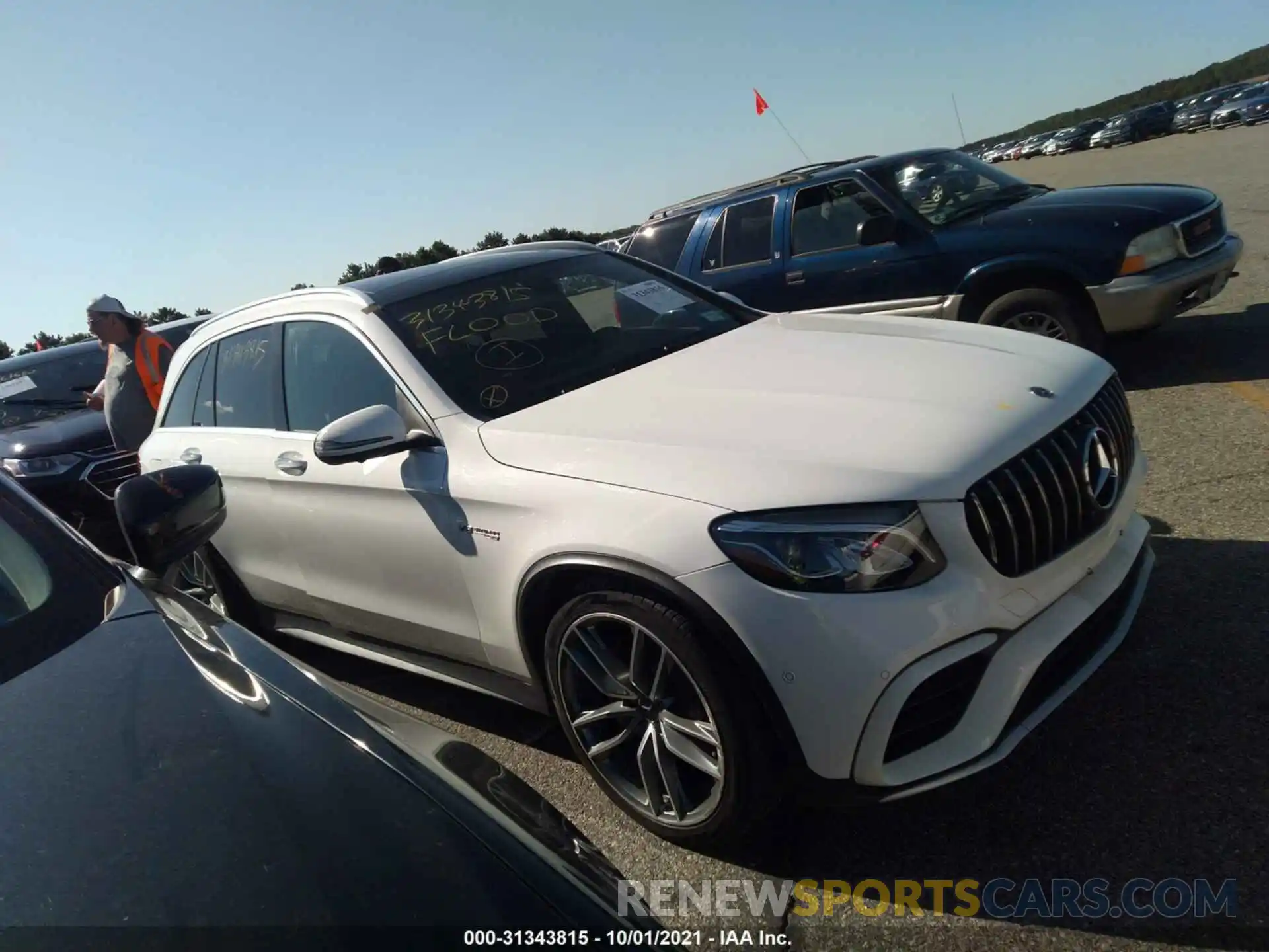 1 Photograph of a damaged car WDC0G8JB4KF499132 MERCEDES-BENZ GLC 2019