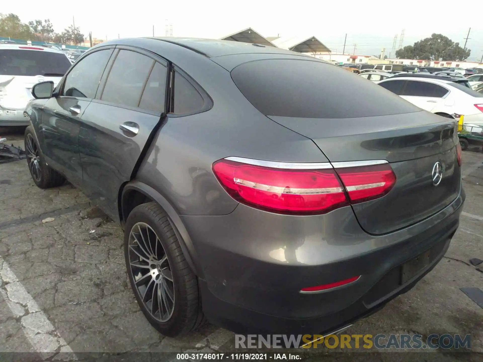 3 Photograph of a damaged car WDC0J4KB7KF542175 MERCEDES-BENZ GLC 2019