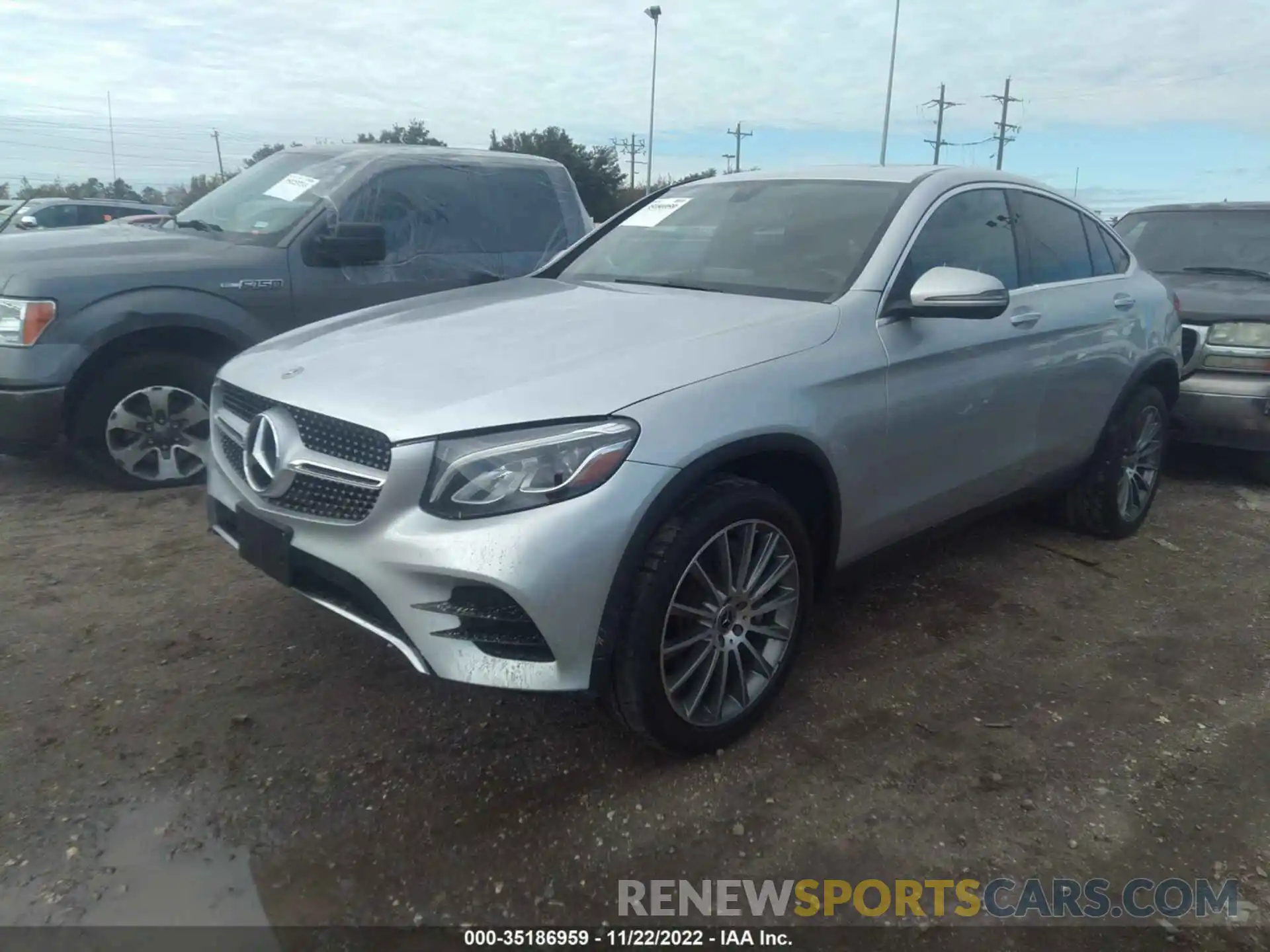 2 Photograph of a damaged car WDC0J4KBXKF497264 MERCEDES-BENZ GLC 2019