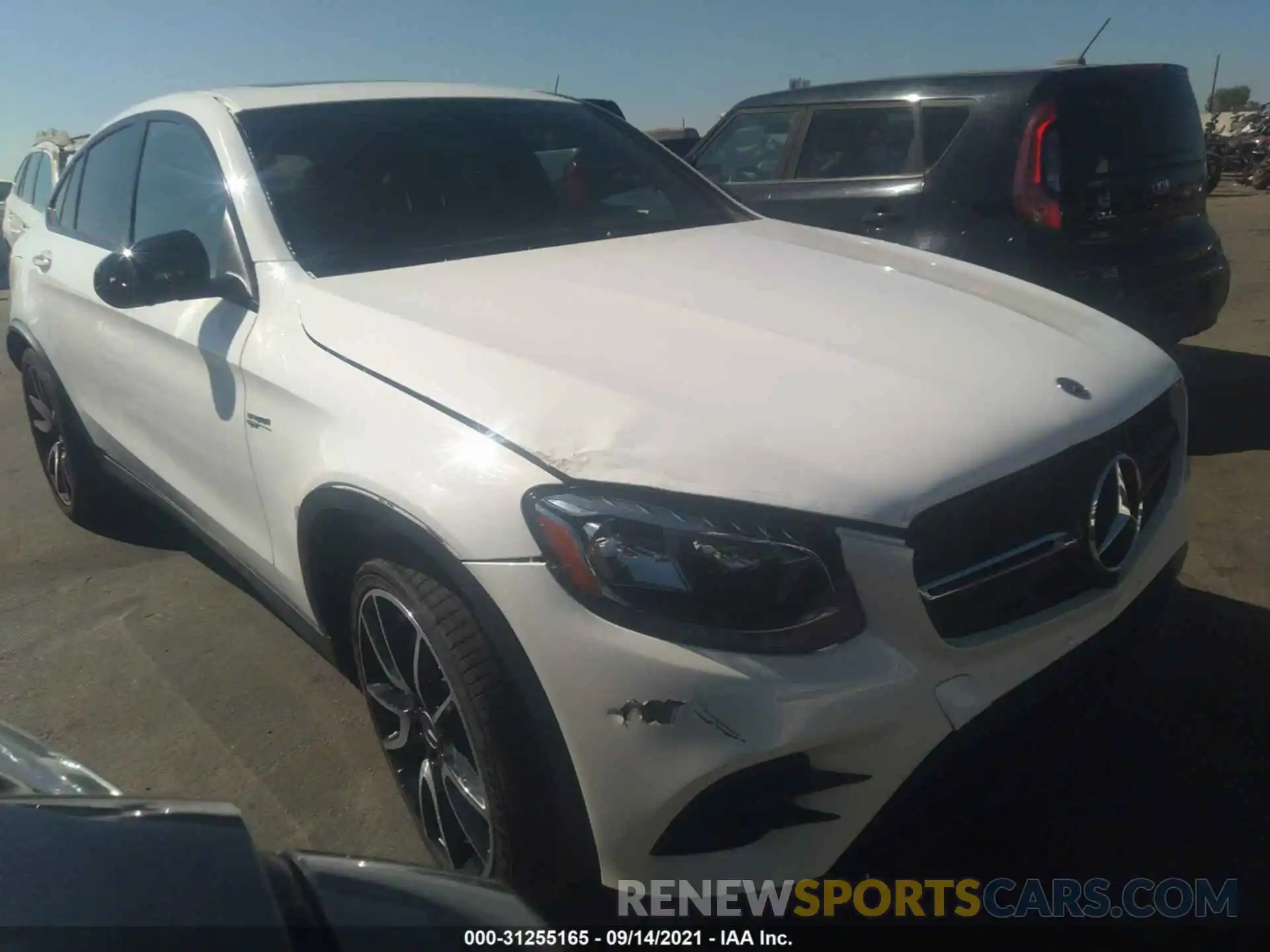 1 Photograph of a damaged car WDC0J6EB4KF524238 MERCEDES-BENZ GLC 2019