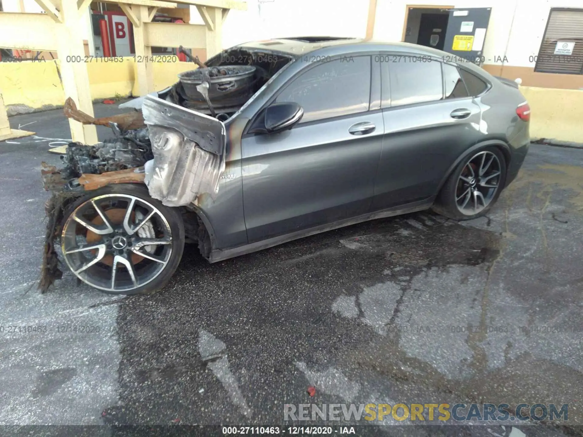 2 Photograph of a damaged car WDC0J6EB4KF550936 MERCEDES-BENZ GLC 2019