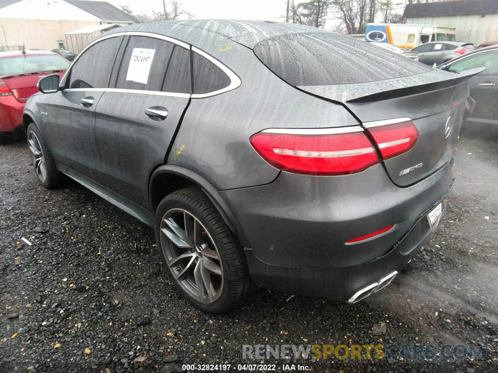 3 Photograph of a damaged car WDC0J8JBXKF526819 MERCEDES-BENZ GLC 2019