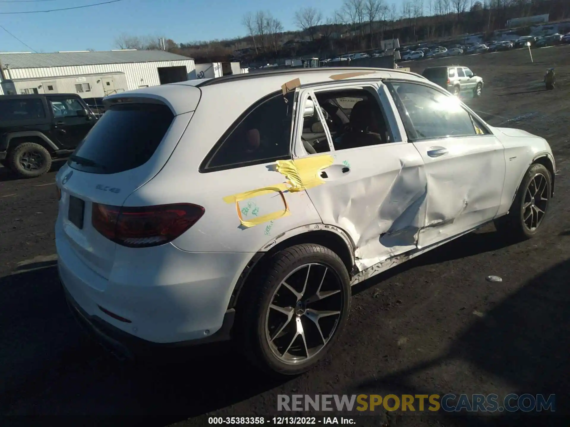 4 Photograph of a damaged car W1N0G6EB2LF760658 MERCEDES-BENZ GLC 2020