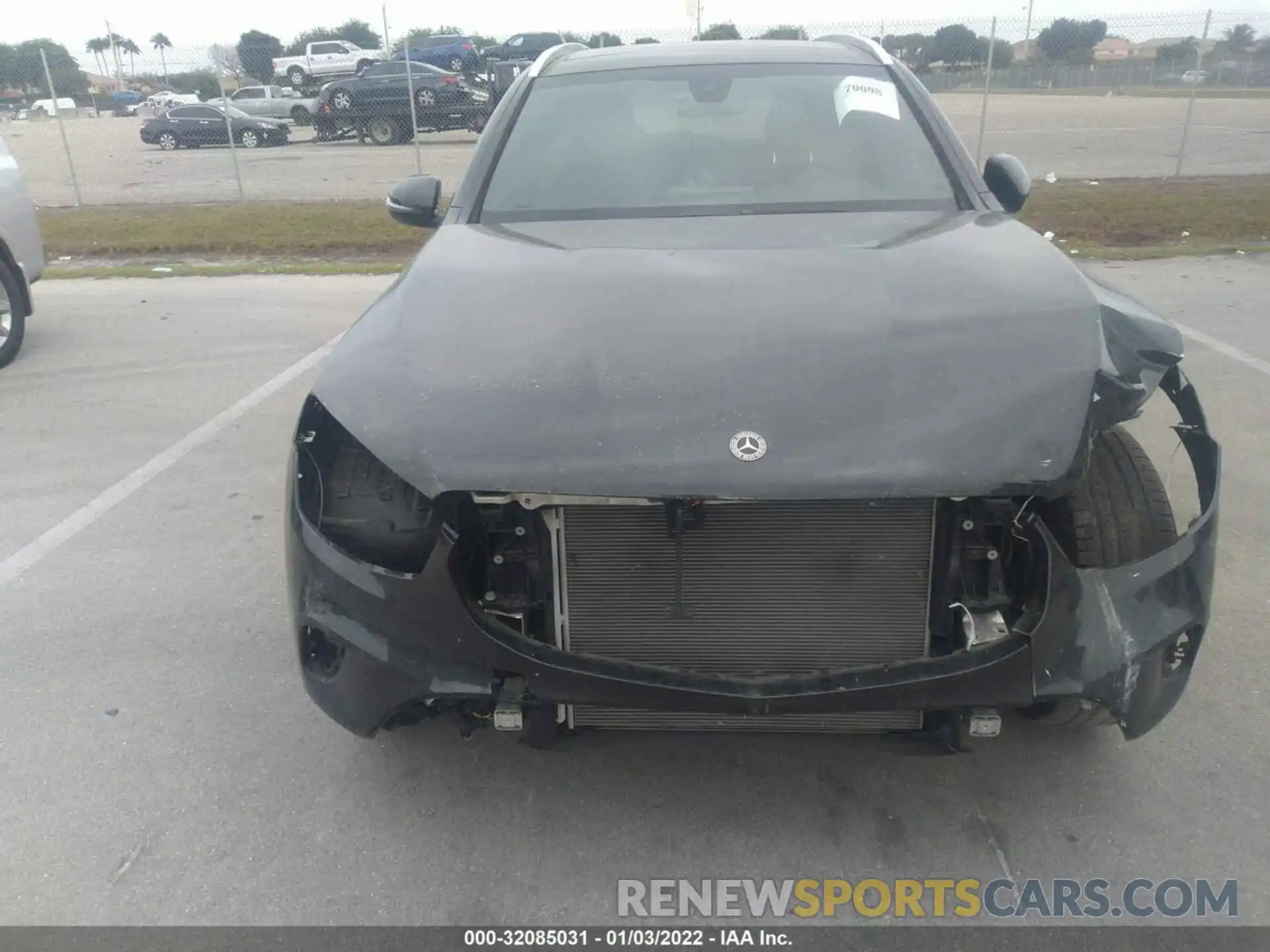 6 Photograph of a damaged car W1N0G8DB1LF757487 MERCEDES-BENZ GLC 2020