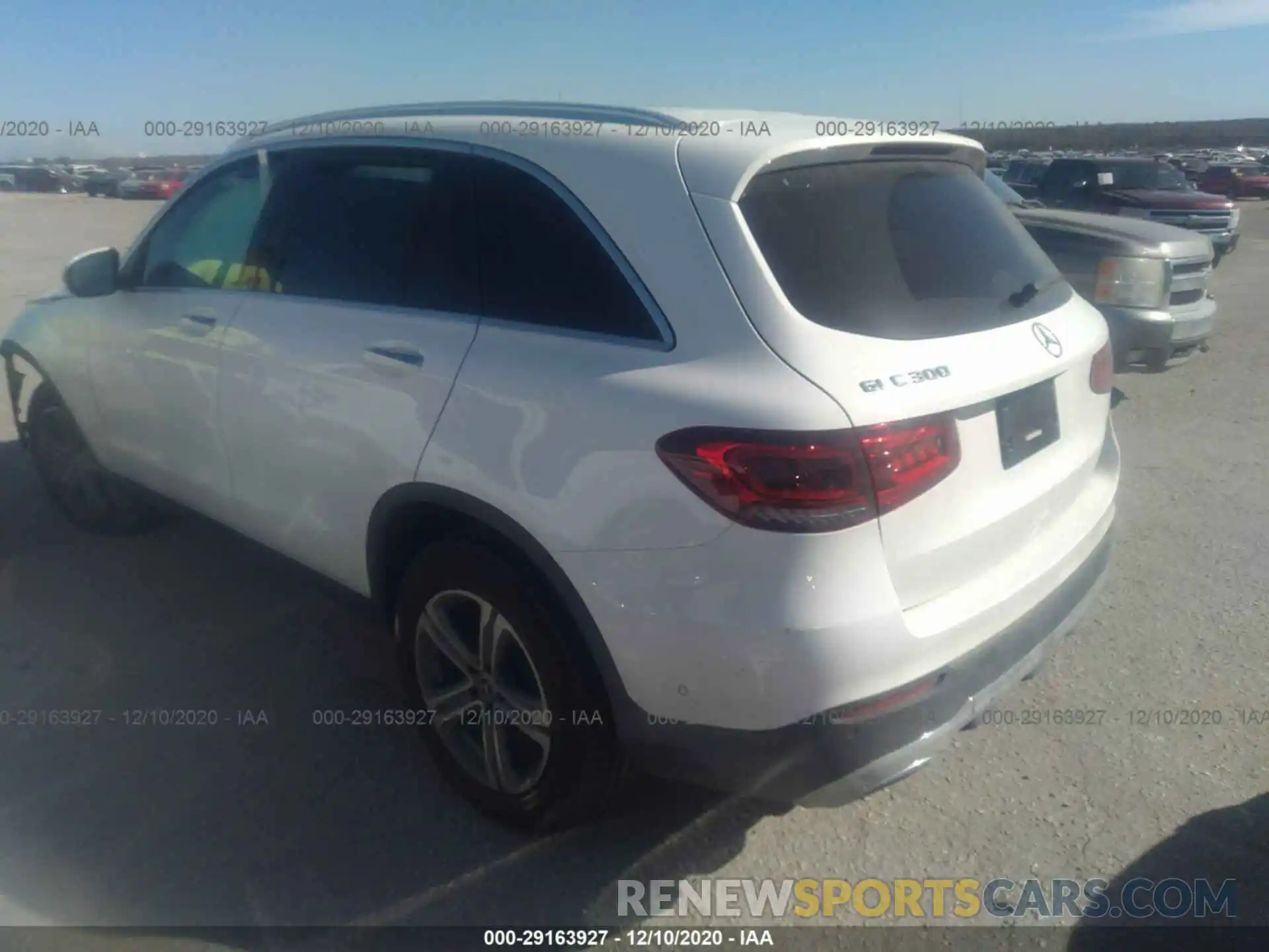 3 Photograph of a damaged car W1N0G8DB6LF832894 MERCEDES-BENZ GLC 2020