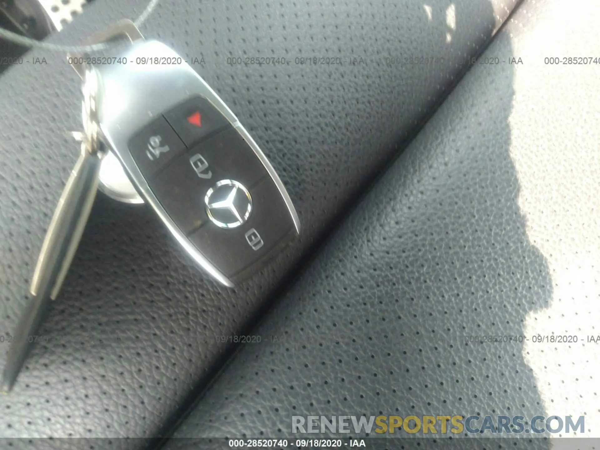 11 Photograph of a damaged car W1N0G8EB1LF760825 MERCEDES-BENZ GLC 2020