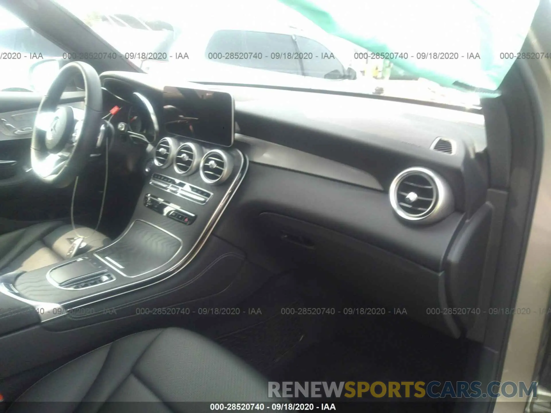 5 Photograph of a damaged car W1N0G8EB1LF760825 MERCEDES-BENZ GLC 2020